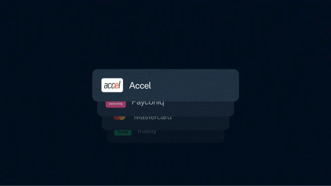 A payment terminal screen showing options for payment providers including Accel and Payonehz