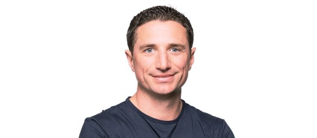 A person with a quote about managing risk and growth from an Adyen executive.