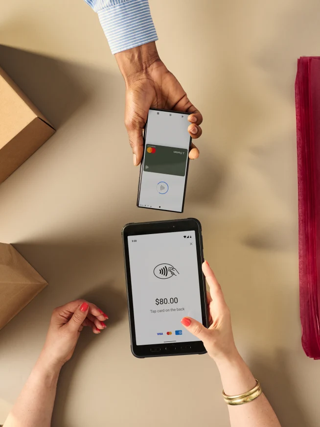Using Tap to pay on Android in a clothing and fashion store