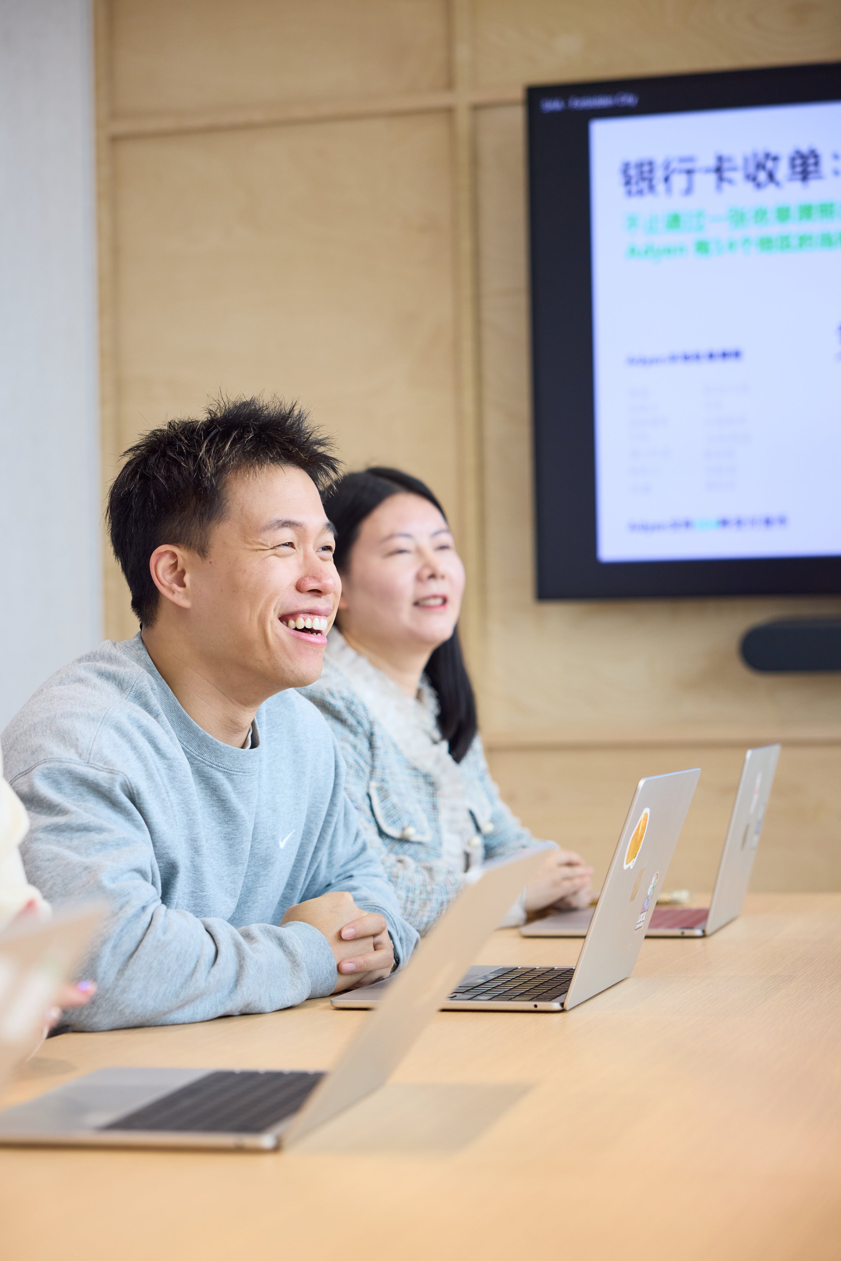 People in meeting in Adyen Shanghai office