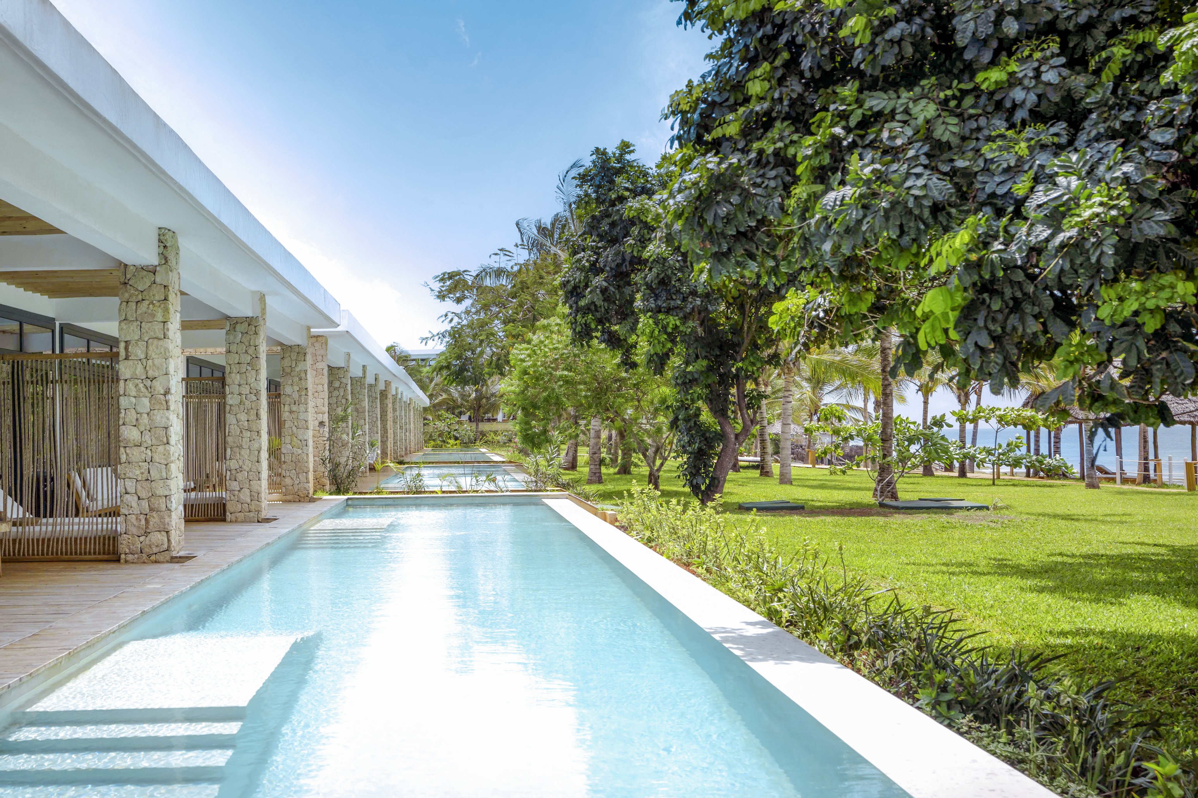 Bilder von Aldiana mit Pool und Garten in einem Premium Cluburlaub, barrierefrei und hochwertig