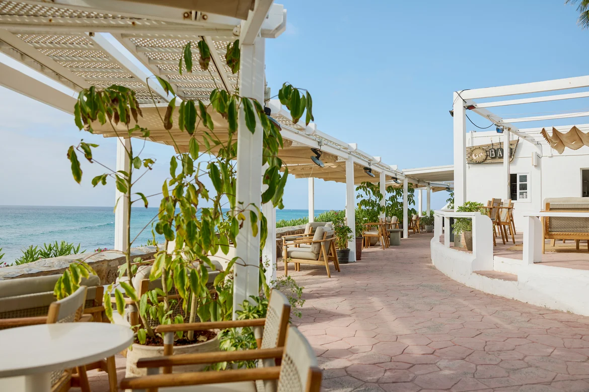 Spezialitätenrestaurant mit Blick aufs Meer