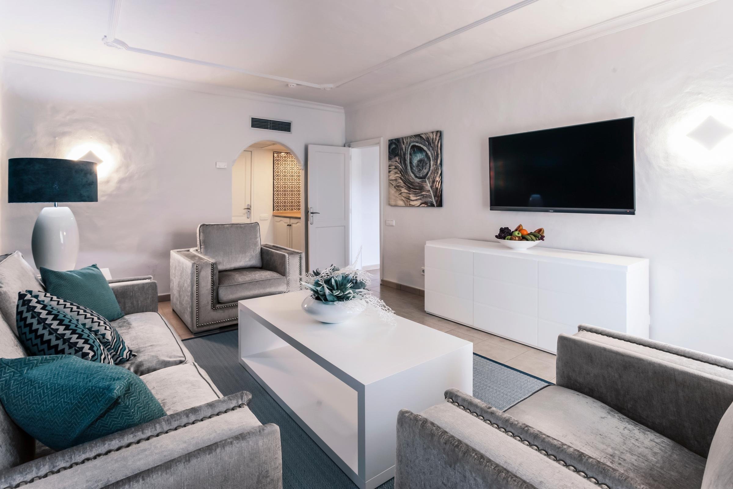 Gemütliches Wohnzimmer bei Aldiana mit moderner Einrichtung und entspannter Atmosphäre