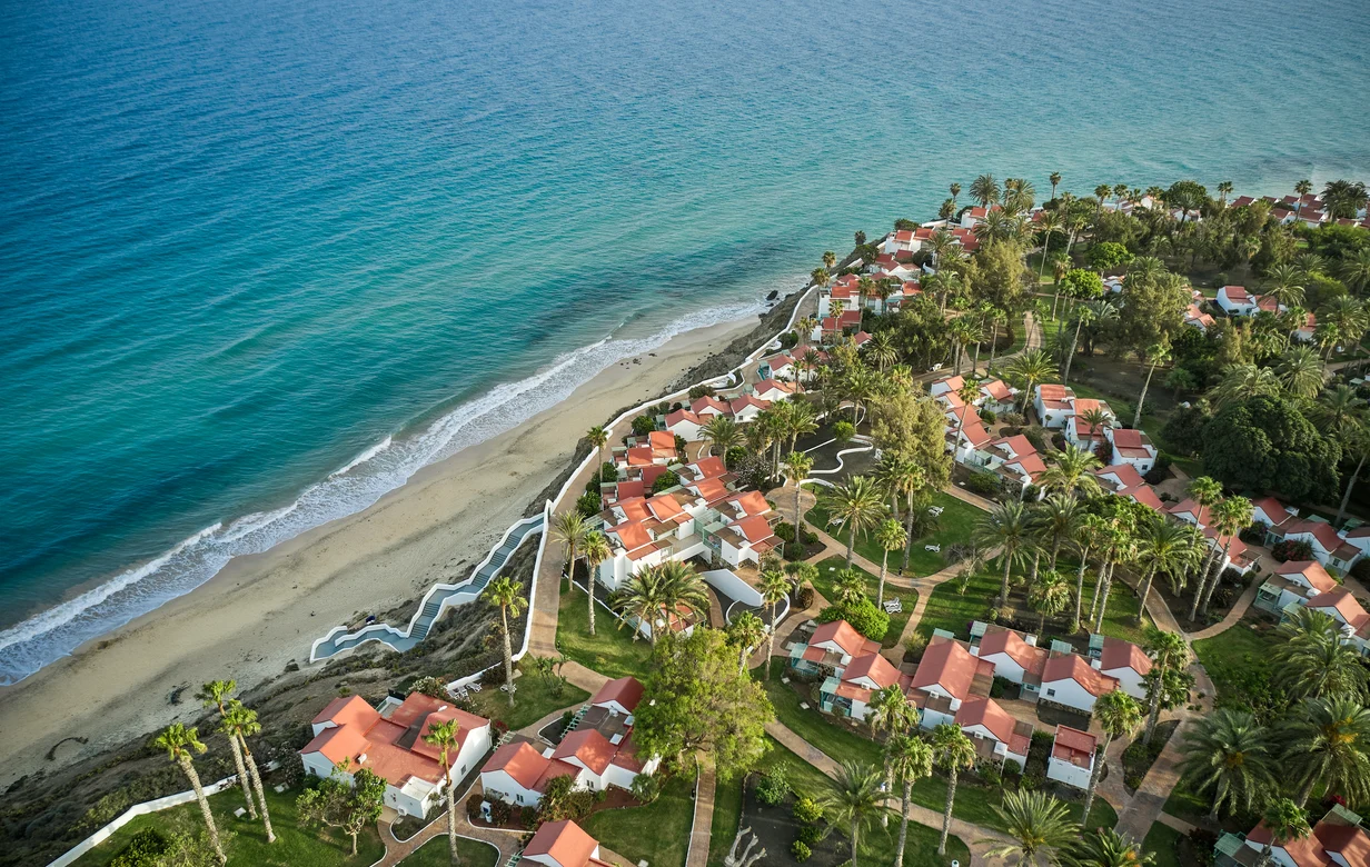 Drohnenaufnahme vom Club und Meer