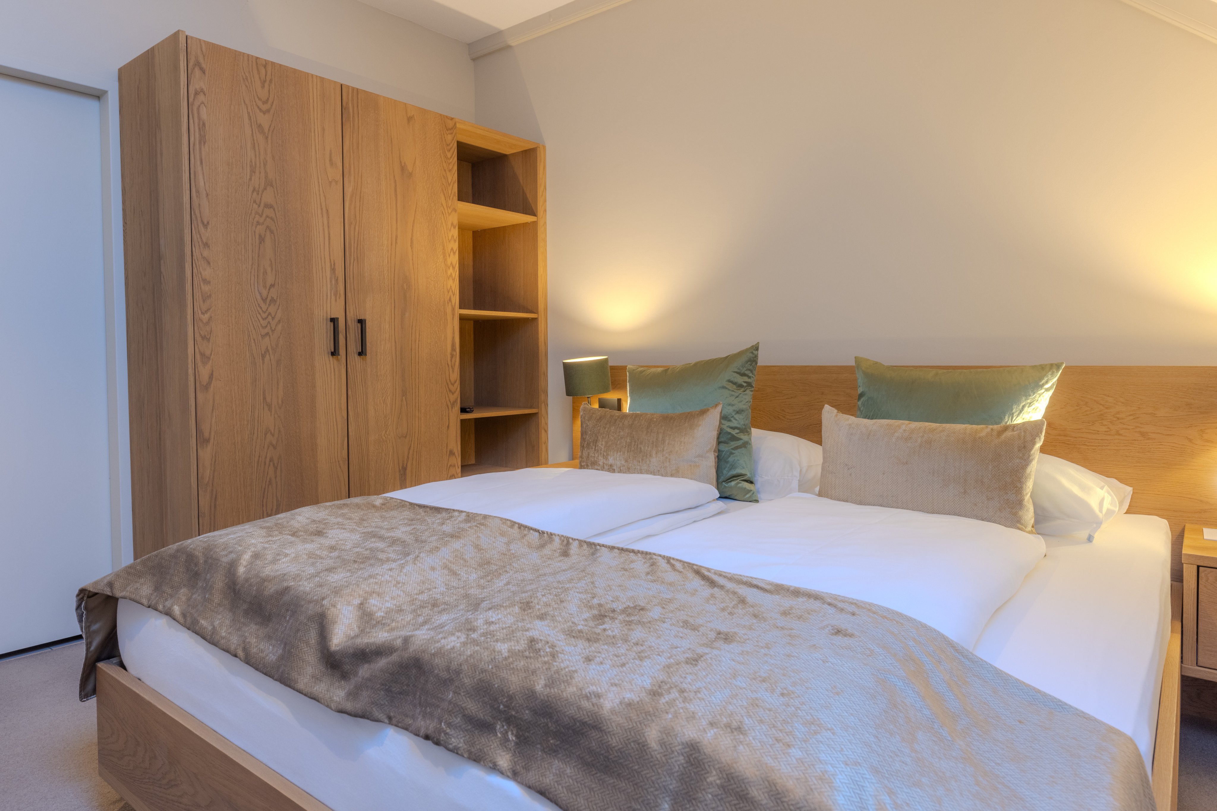 Schlafzimmer im Premium Cluburlaub bei Aldiana, komfortabel und modern eingerichtet