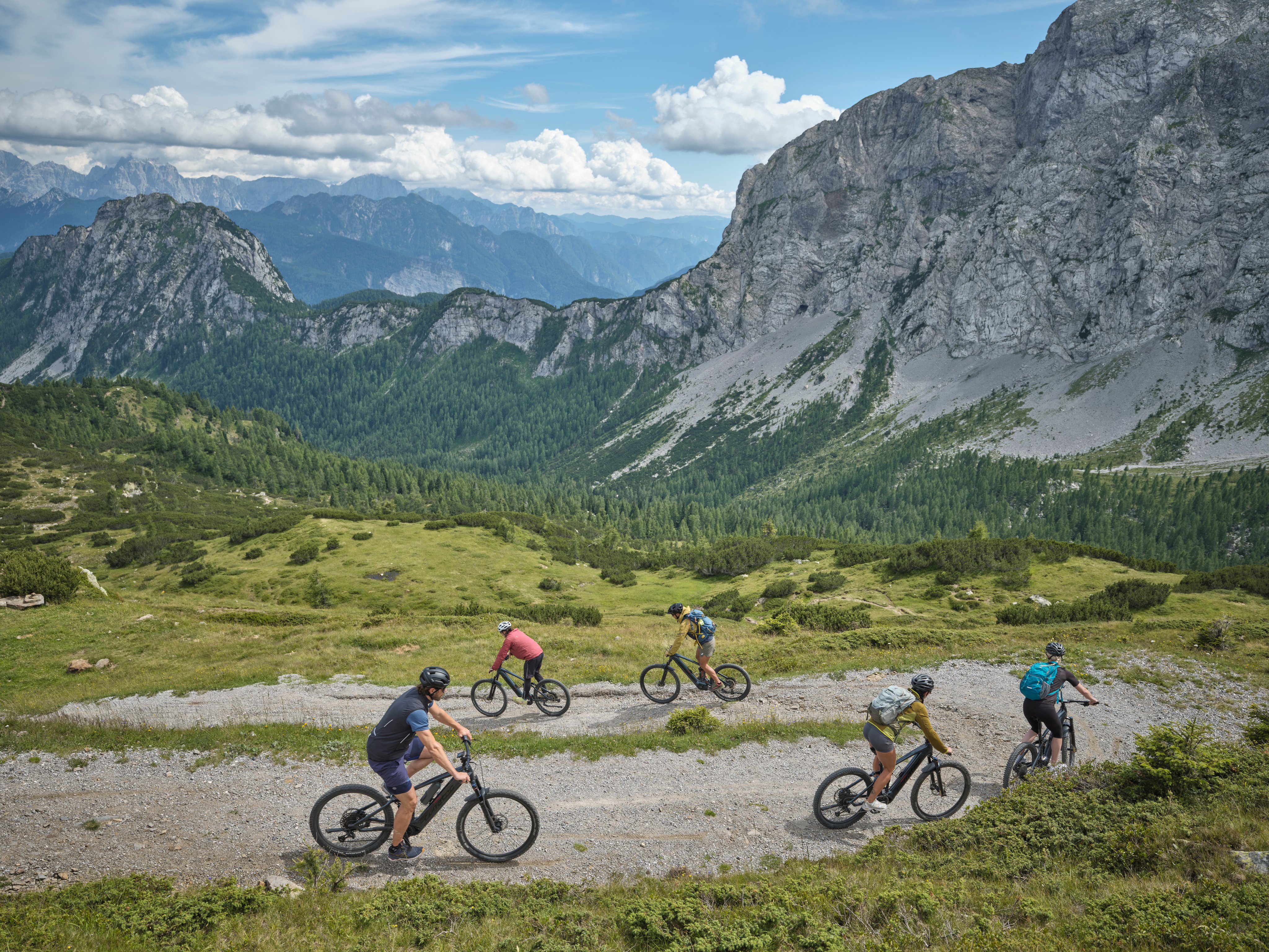 Biker unterwegs im Gebirge bei Aldiana, Premium Cluburlaub in malerischer Natur