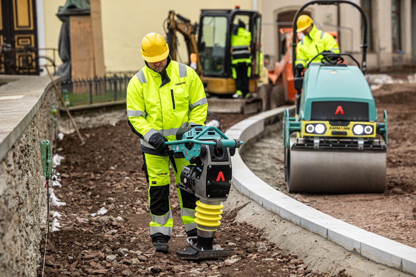 eARX_26_2_Tandem_Roller_and_eATR_68_Rammer_NMNM_CZ.jpg