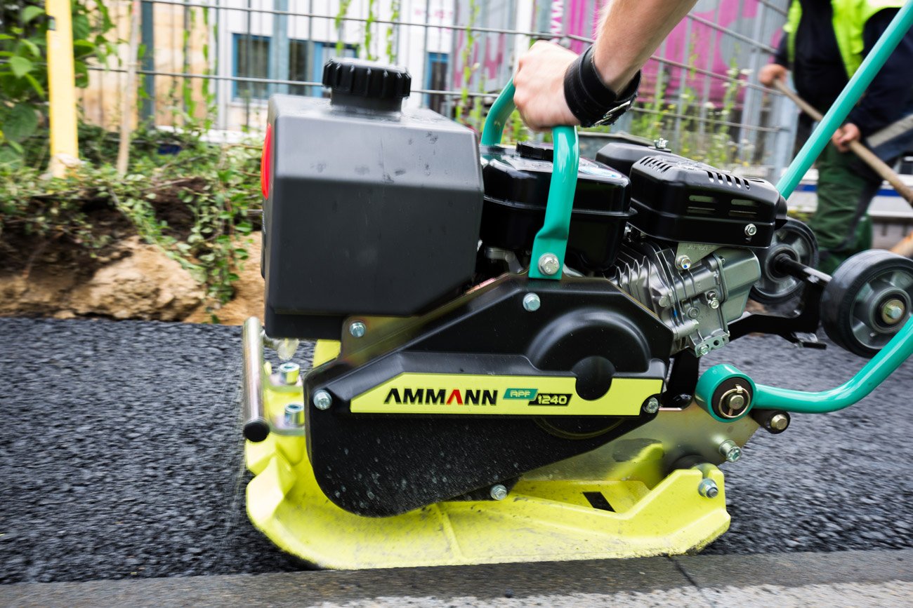 apf_1240_vibratory_plate_0769_mrgb.jpg