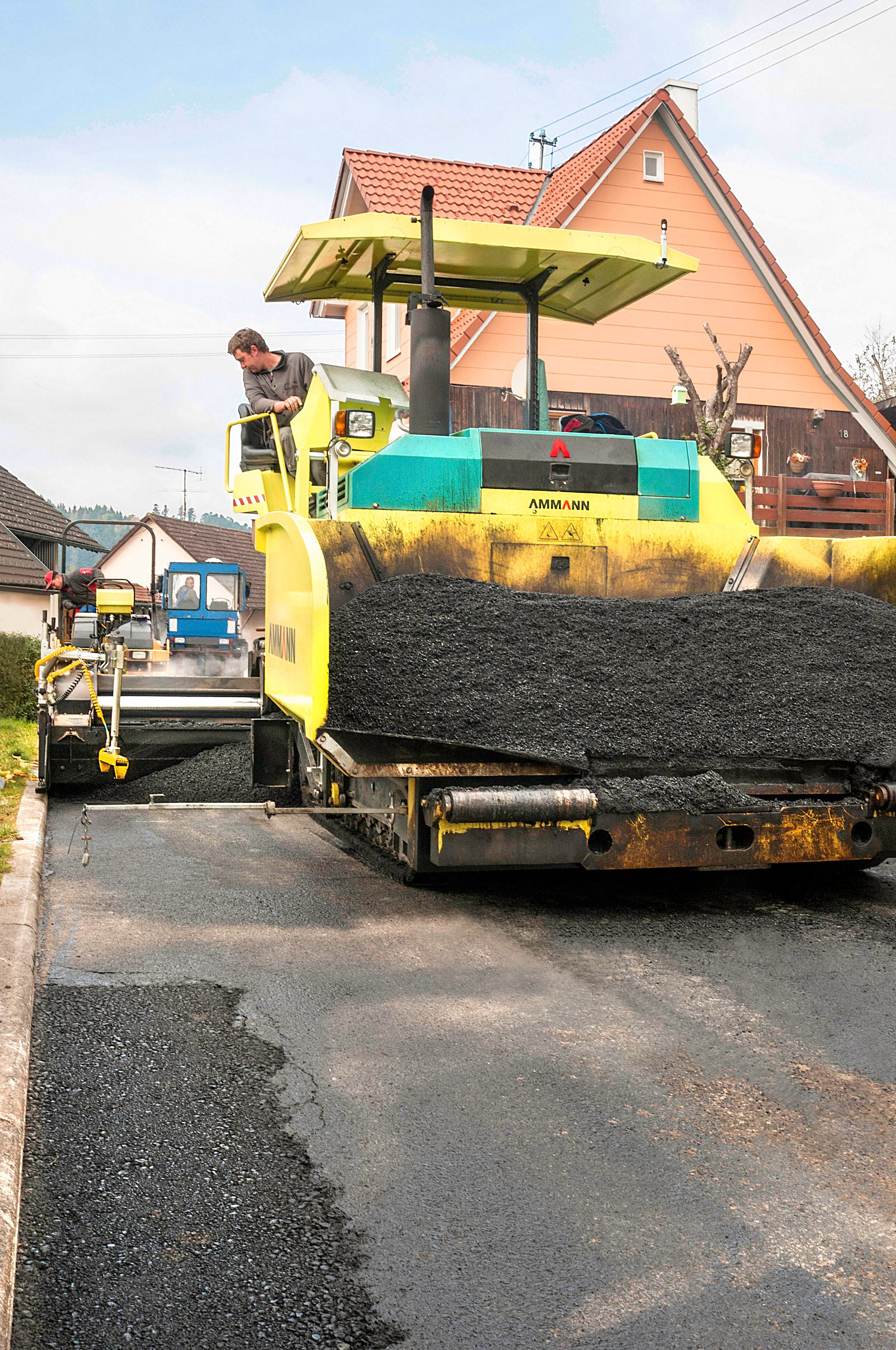 AFT_500_Asphalt_Paver_2015_Wasenweg_DE 024_Mrgb.jpg