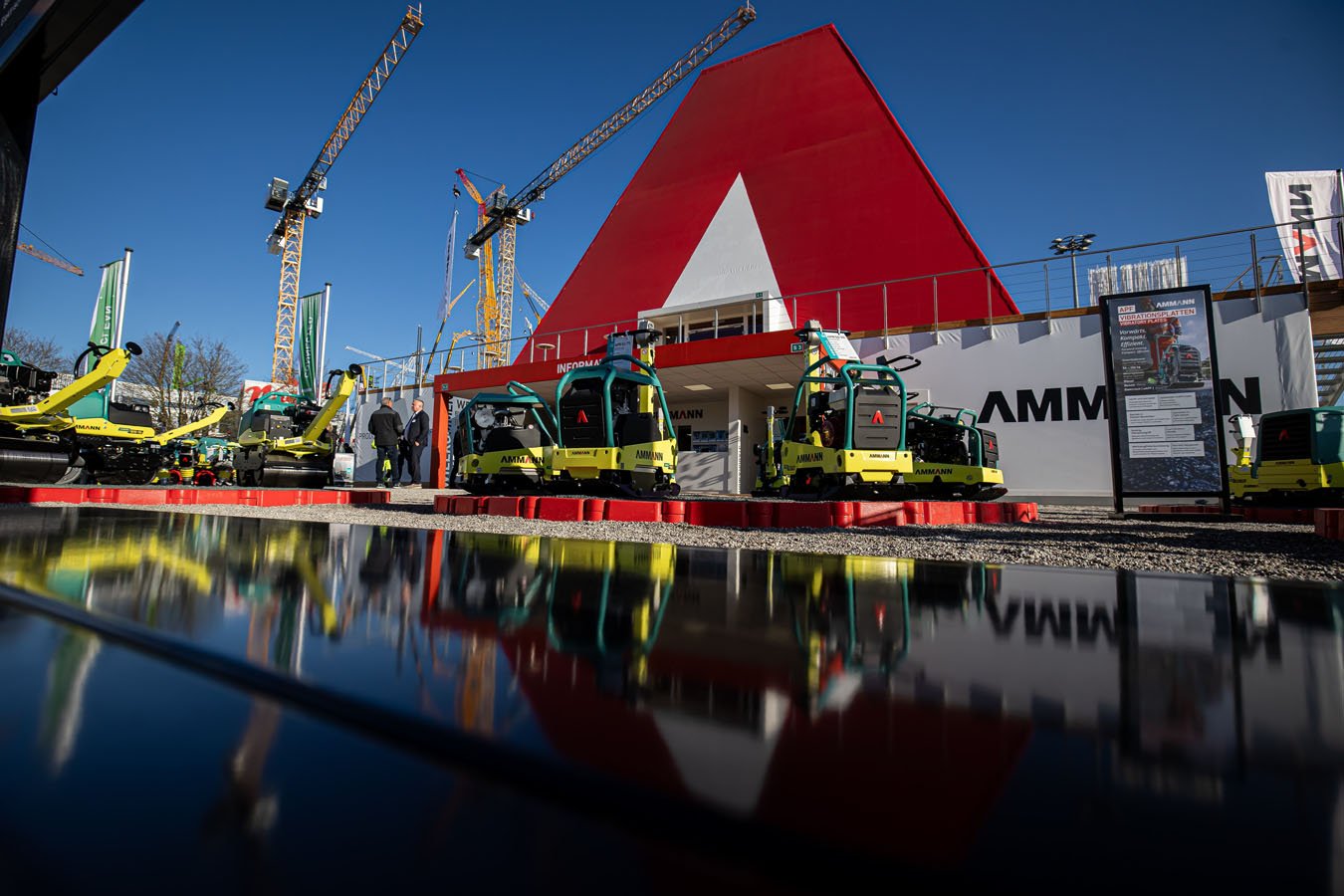 News_bauma_Summary_Booth_tour_250506.jpg
