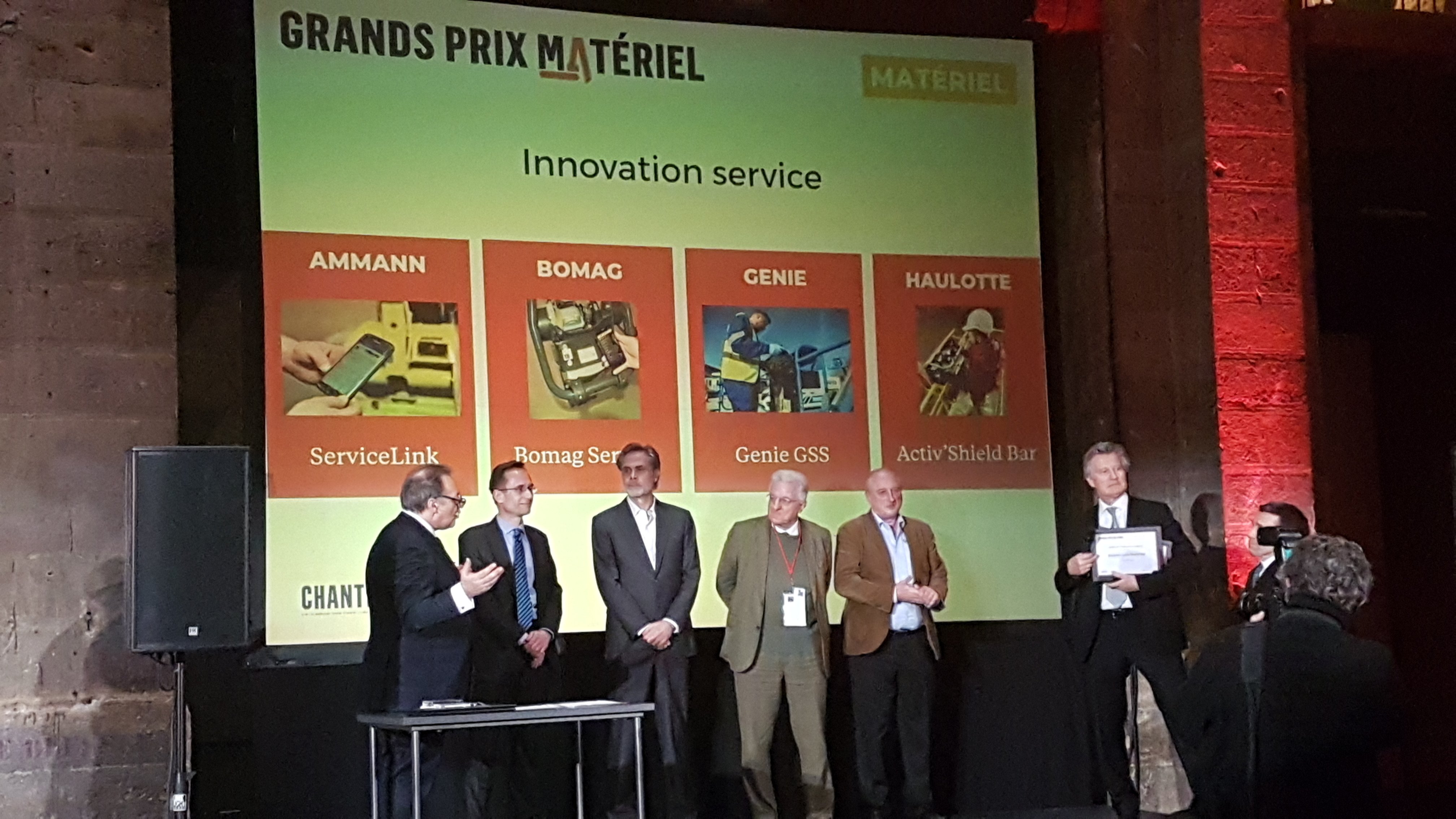 ammann_press-release_ammann-servicelink-honored-by-dlr-congress_march-2018_photo-5.jpg