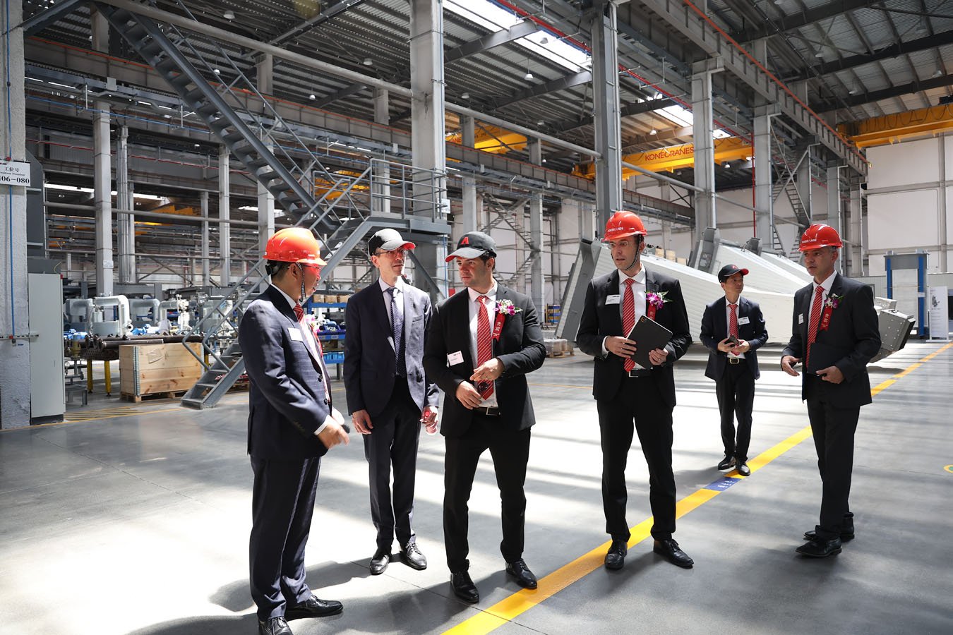 apy_china_visit_of_the_new_factory_230818.jpg