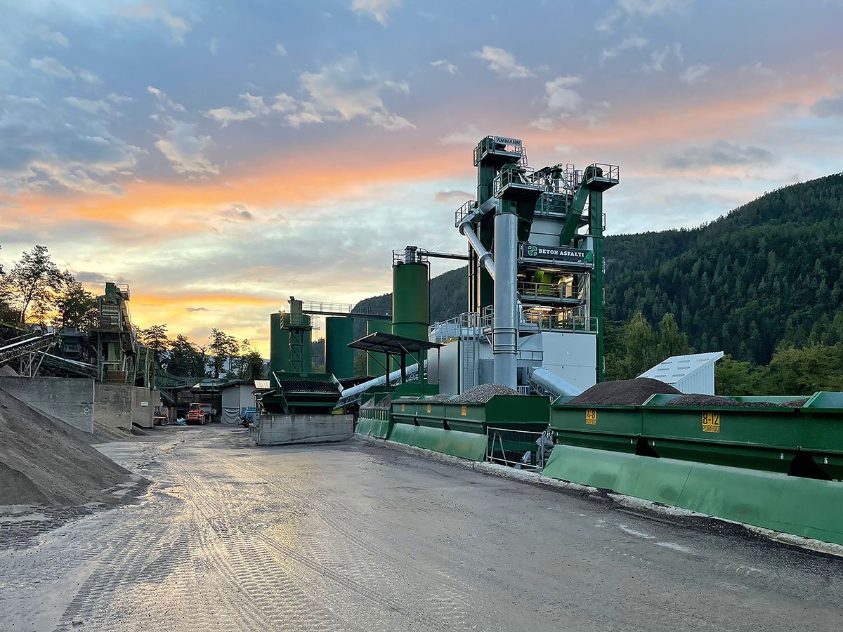 aba_180_unibatch_beton_asfalti_ita_221007.jpg