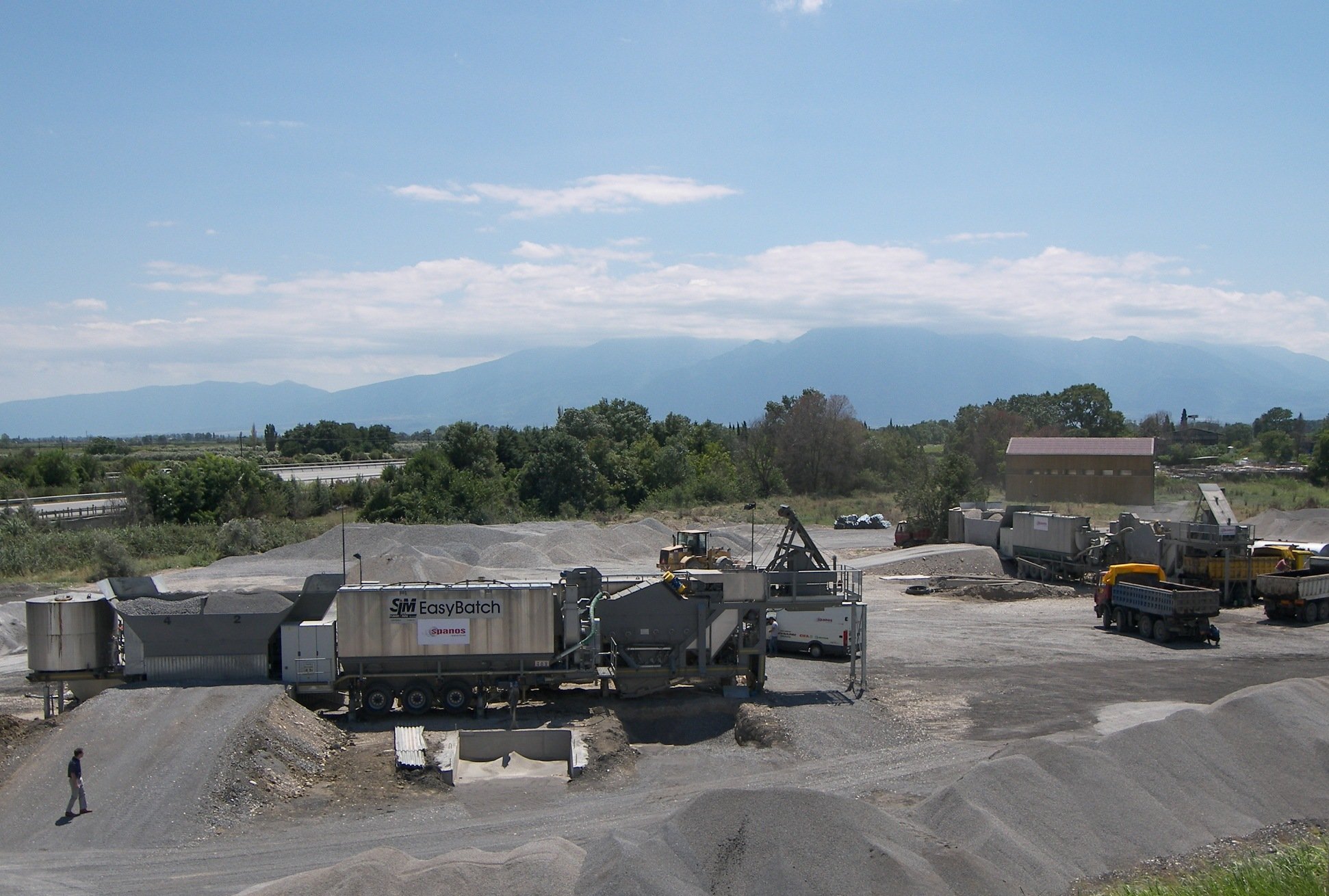eb90-2-units-in-katerini.jpg