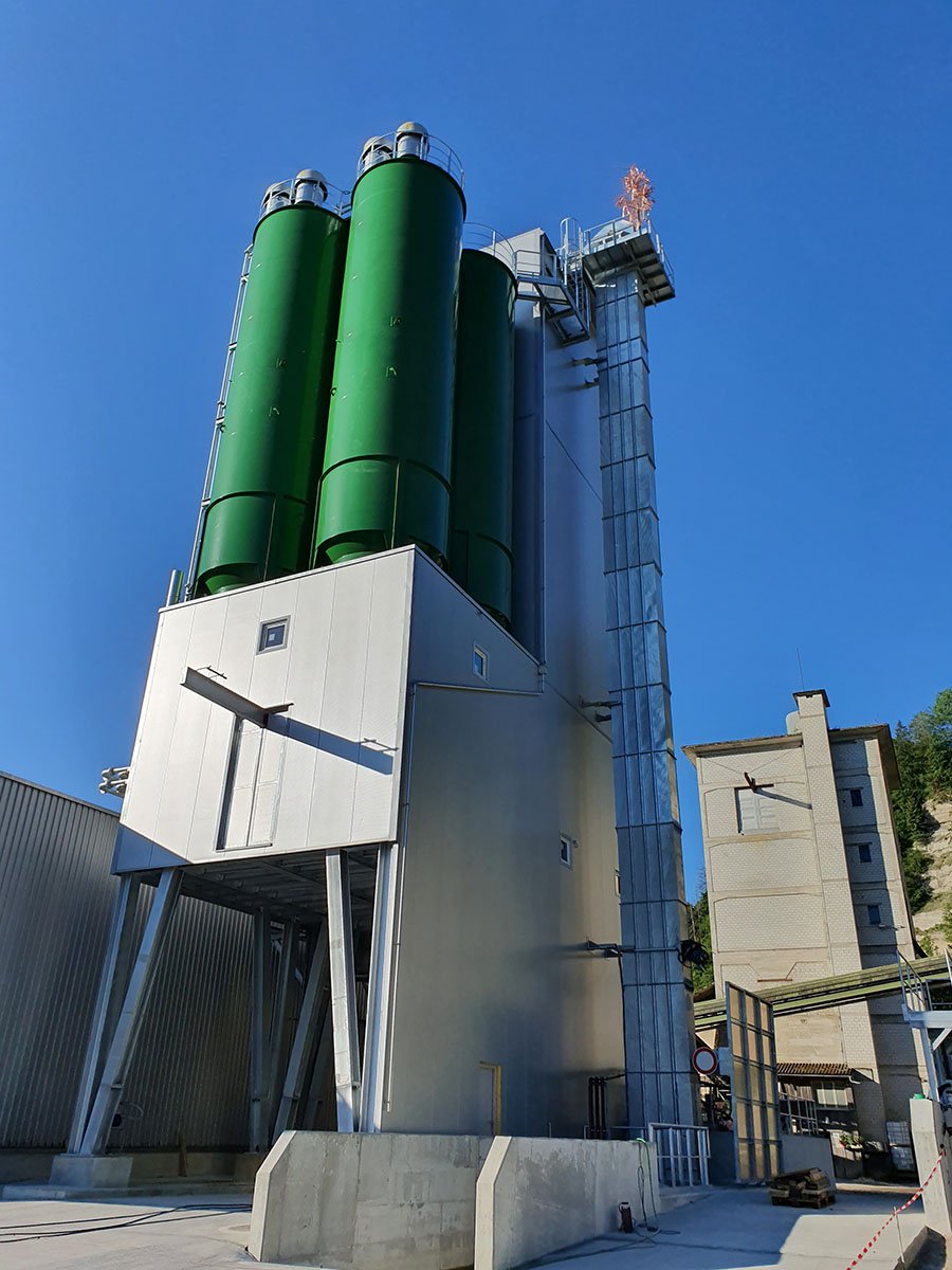 zementsilos_mit_unterbau_201214.jpg