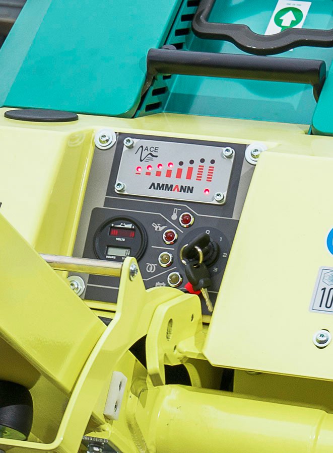 aph_110-95_vibratory_plate_0666_ace_210927.jpg