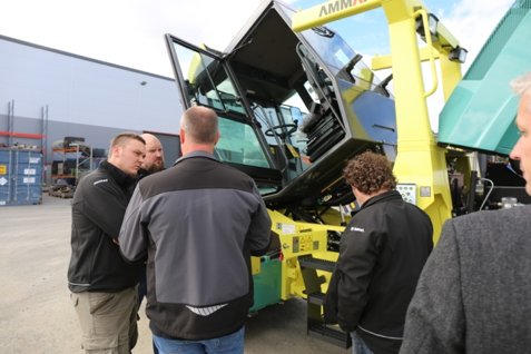 2016-09-02-12.44.20.png