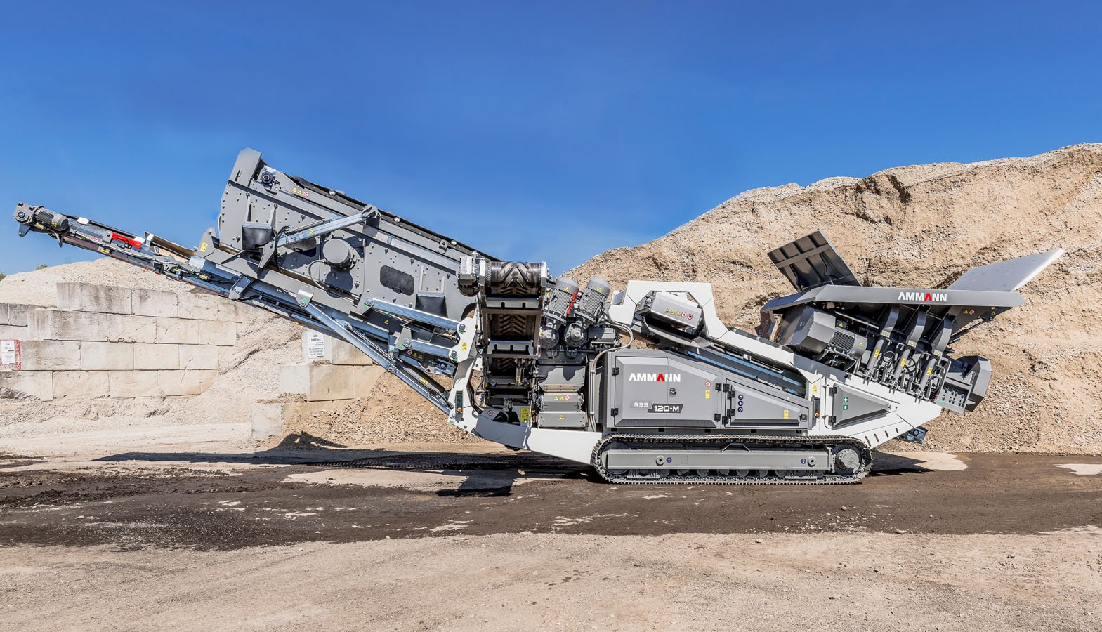 rss_120-m_recycling_shredder_screener_dsc2311_mrgb_retouched.jpg
