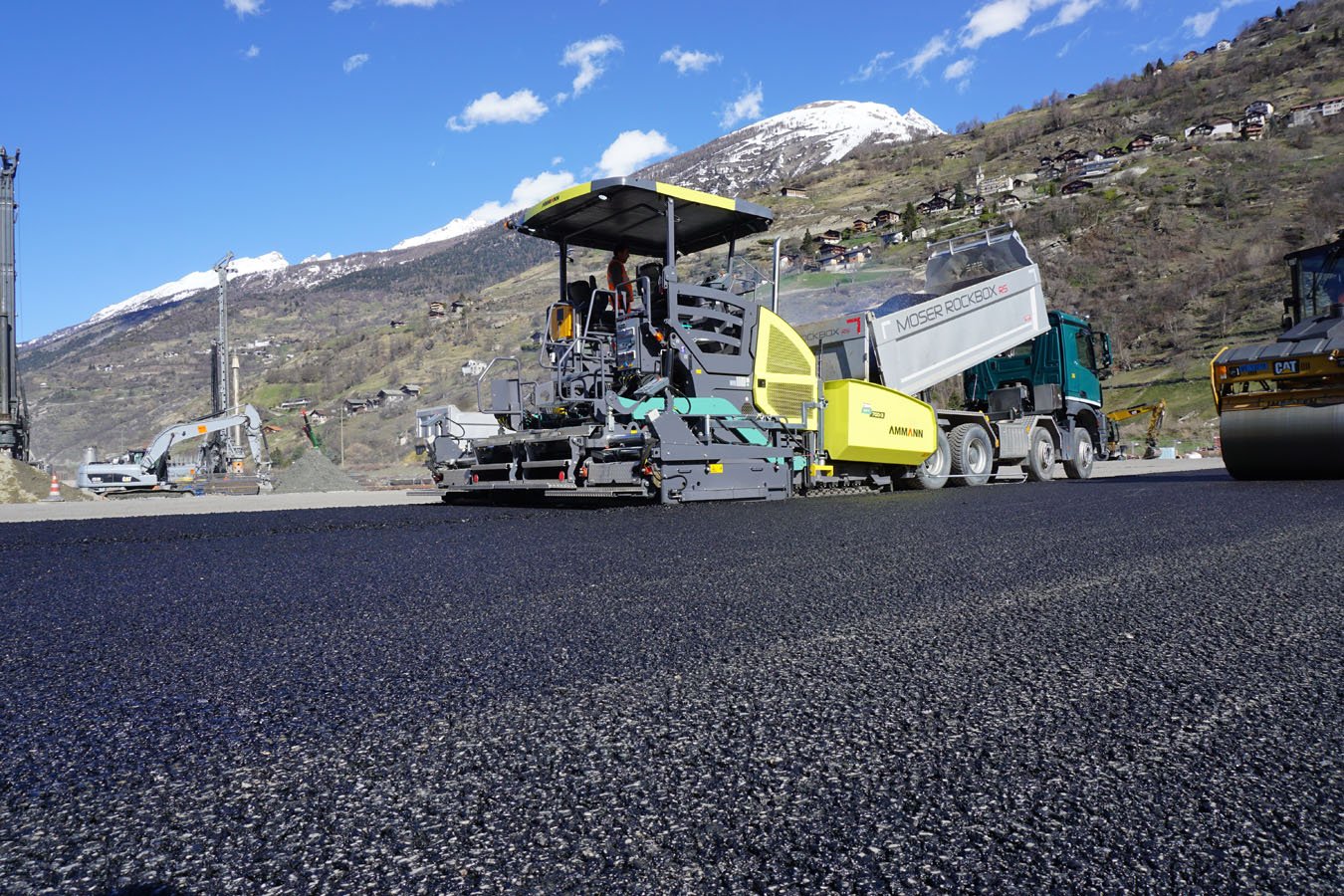 aft_700-3_asphalt_paver_dsc01687-1.jpg