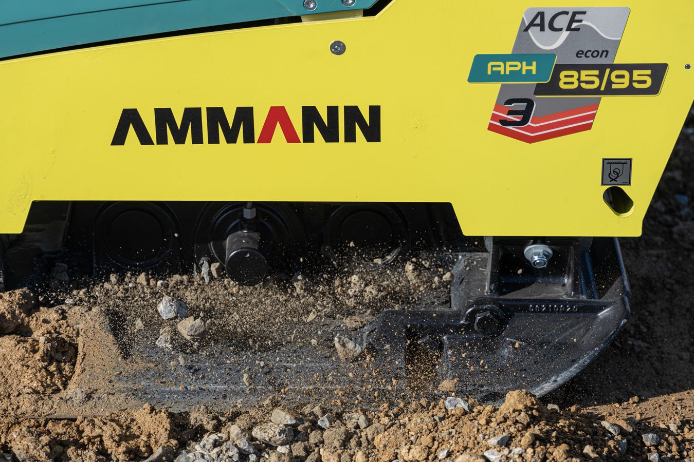 ammann_aph_8595_vibratory_plate_3-shaft_200207.jpg