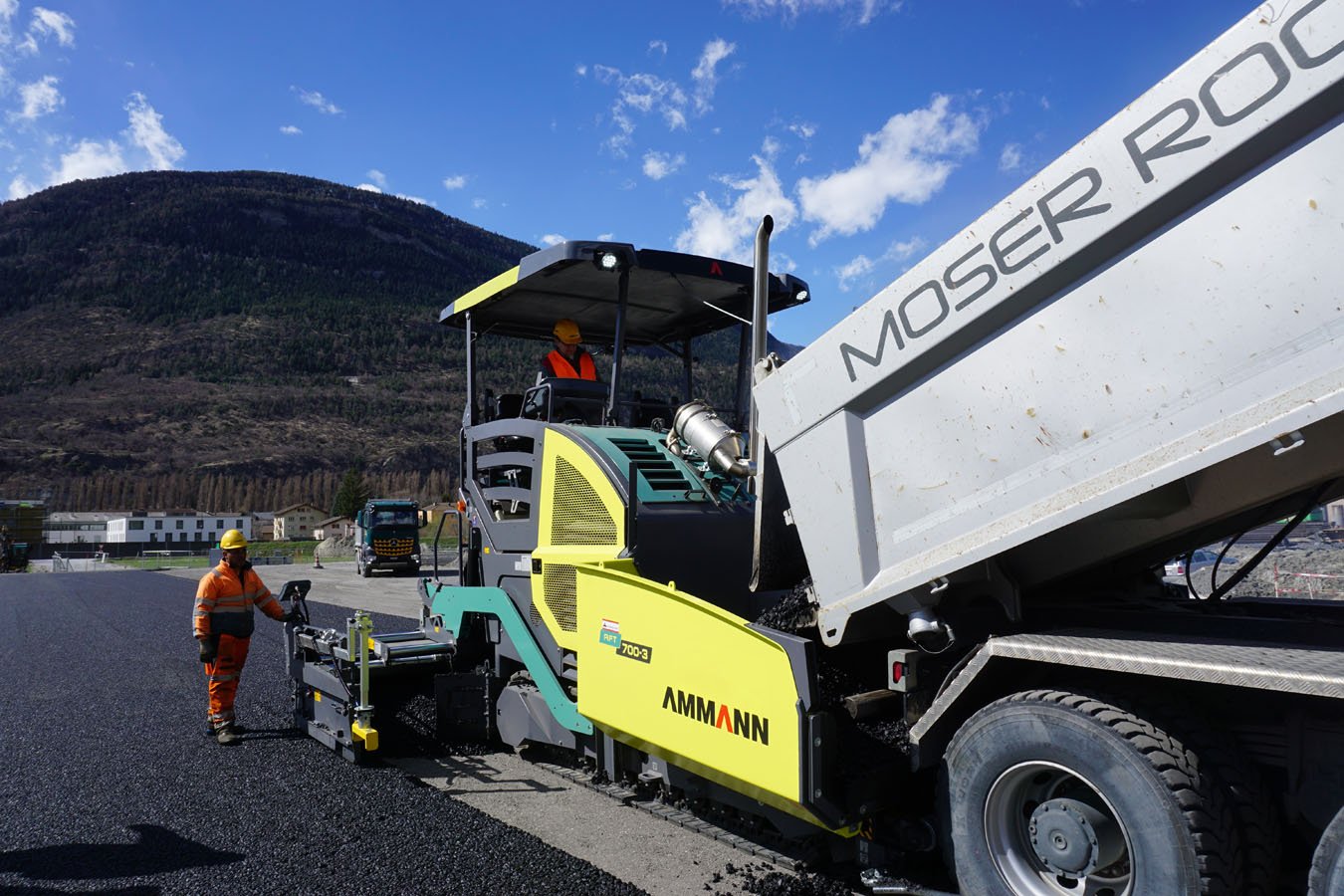 aft_700-3_asphalt_paver_dsc01727-1.jpg