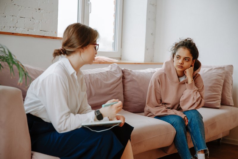 young-person-and-therapist