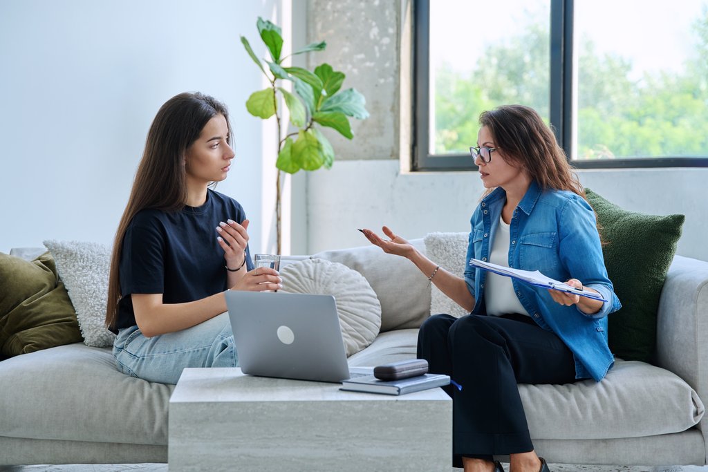 young-person-intervention-session-practitioner