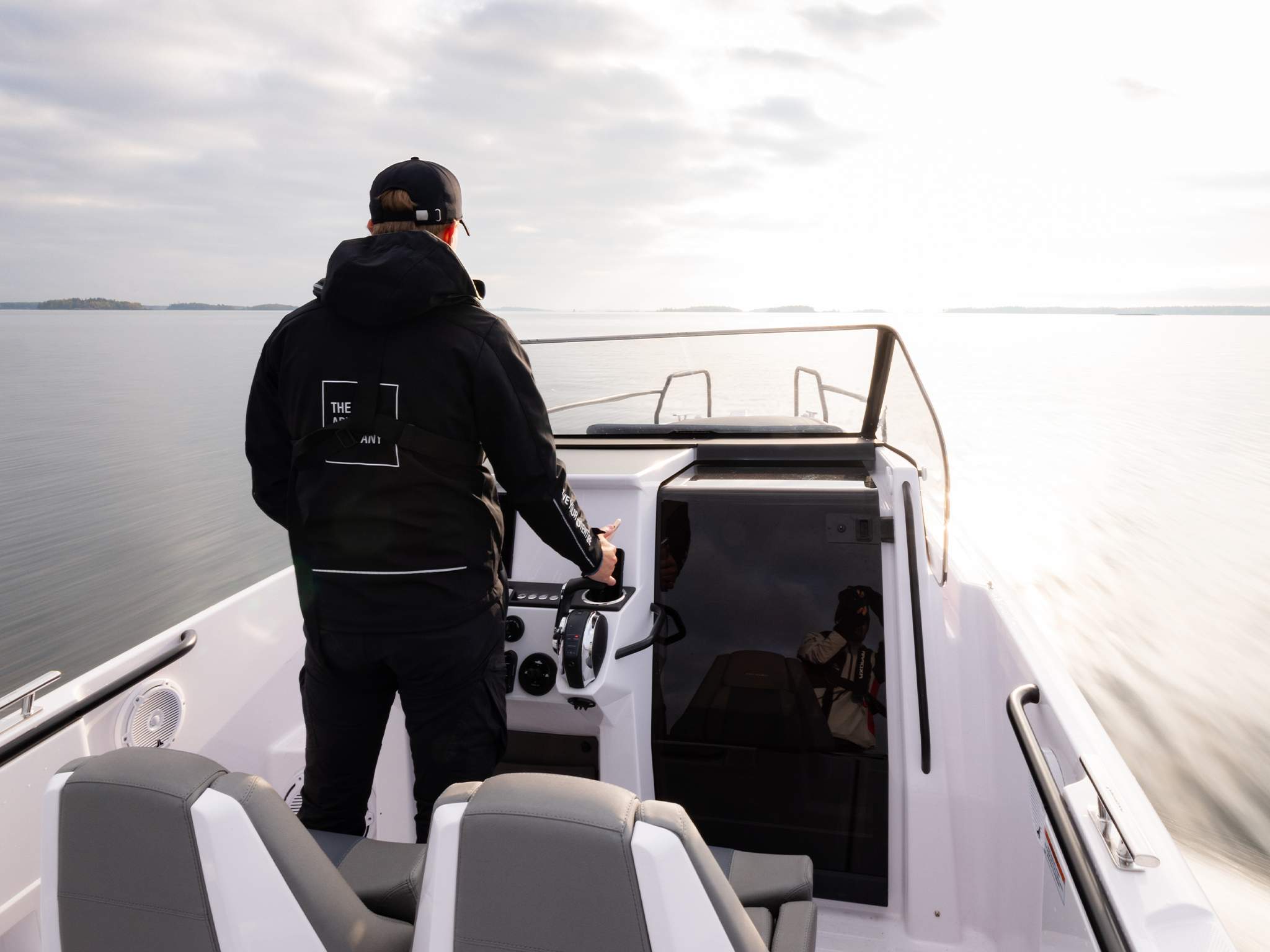 Axopar-25-Cross-Bow_0X0A5148