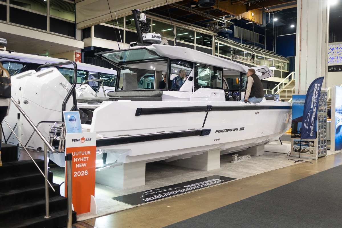 Axopar 38 XC Cross Cabin wins Cabin Cruiser of the Show at Vene 26 Båt ...