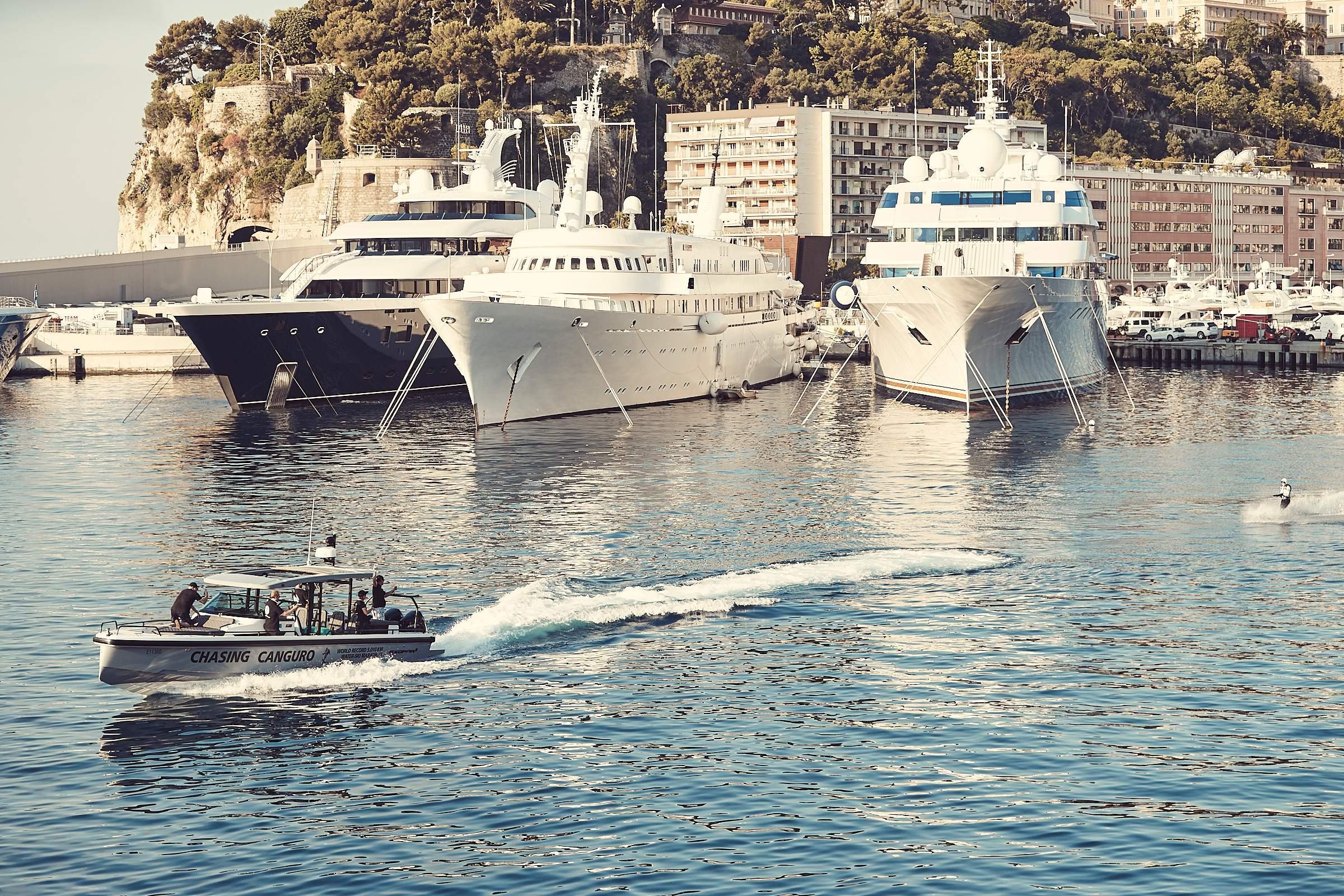 CHASING_CANGURO_DAY5_MONACO_VIA_REGGIO_SELECTS_009