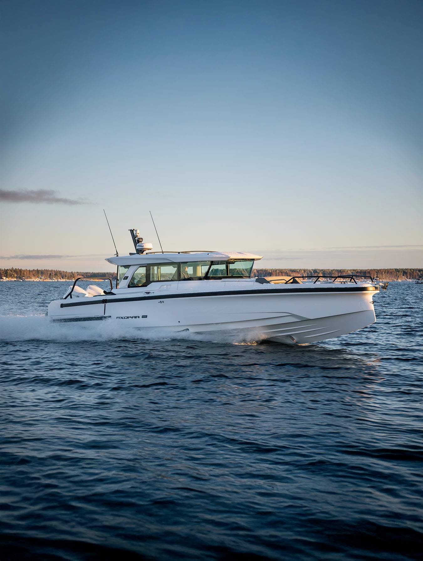 _0004_Axopar 38 XC Cross Cabin_E29A4546