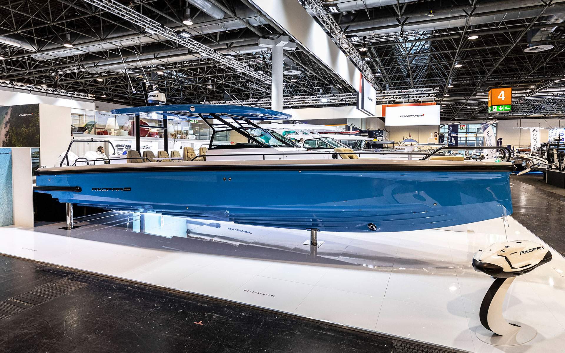 Axopar-37-World-Premiere-ST-edited