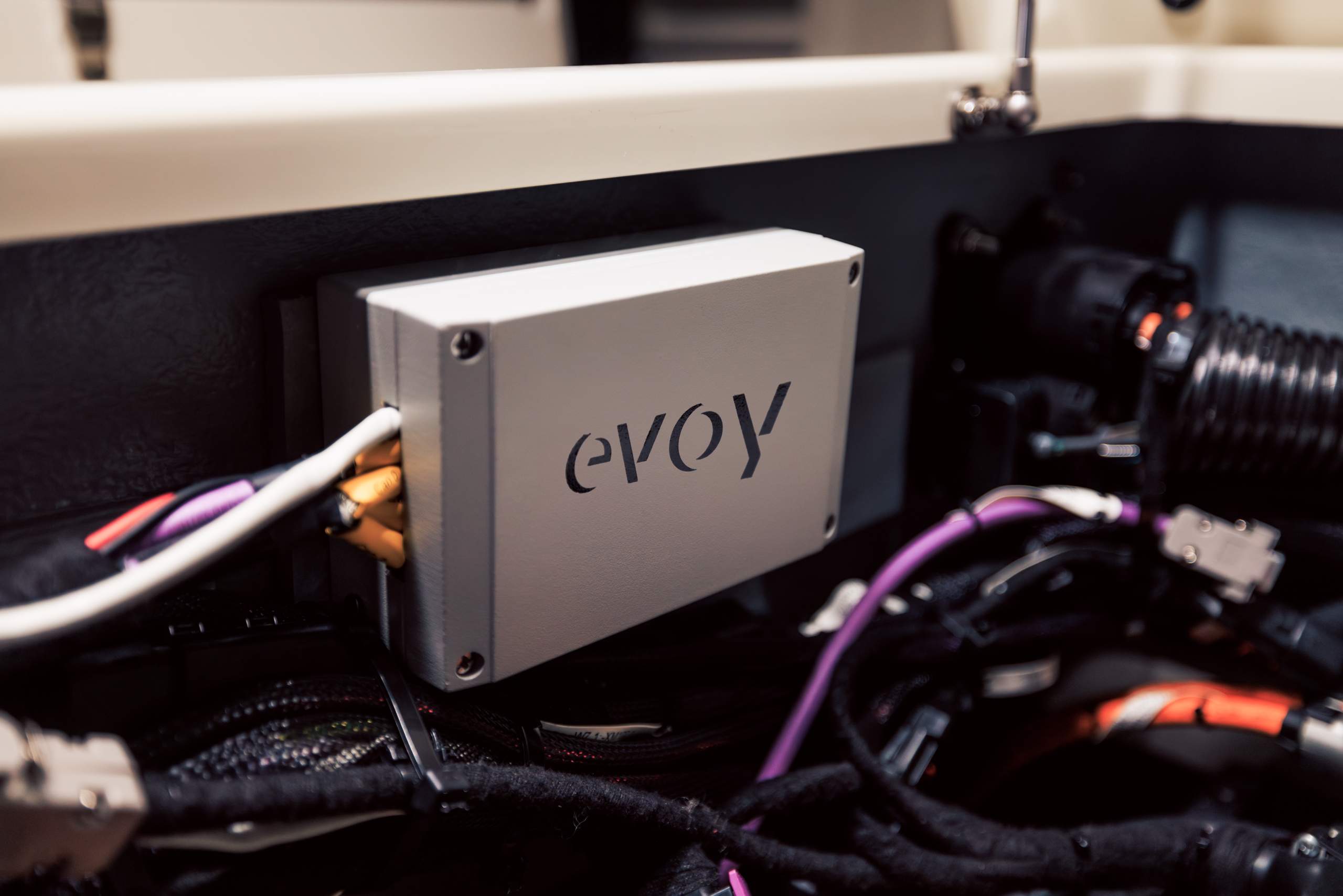 AX-E 25 Cross Top_0X0A2056-Enhanced-NR-Edit