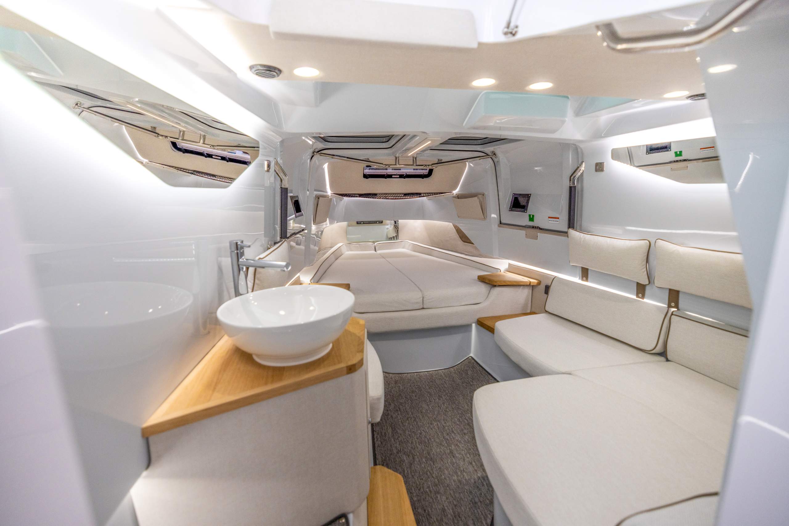 Axopar_37_Sun-Top_-5905_Axedit