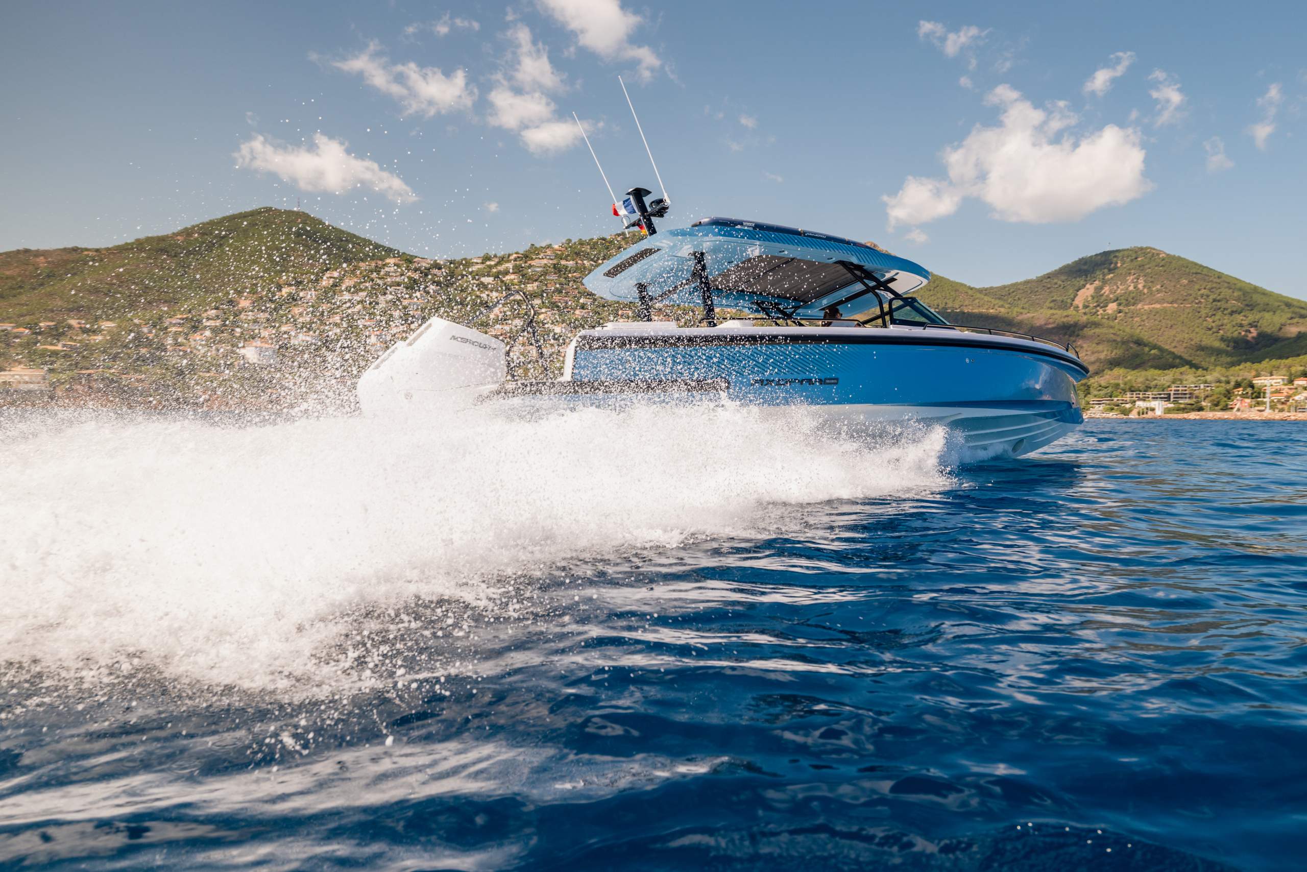 Axopar 37 Sun Top Iconic Edition_099A4982