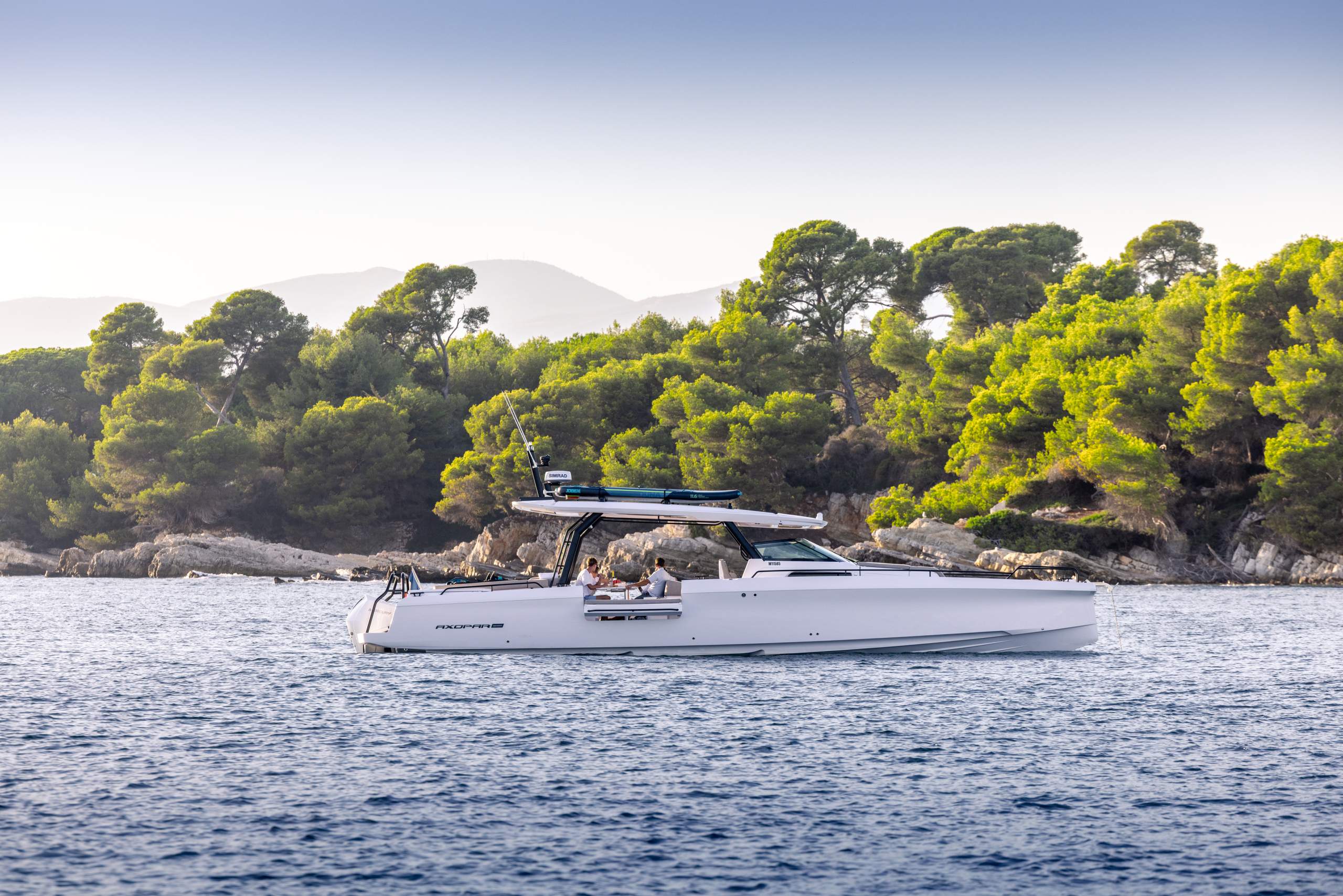 Axopar-45-Sun-Top-6802