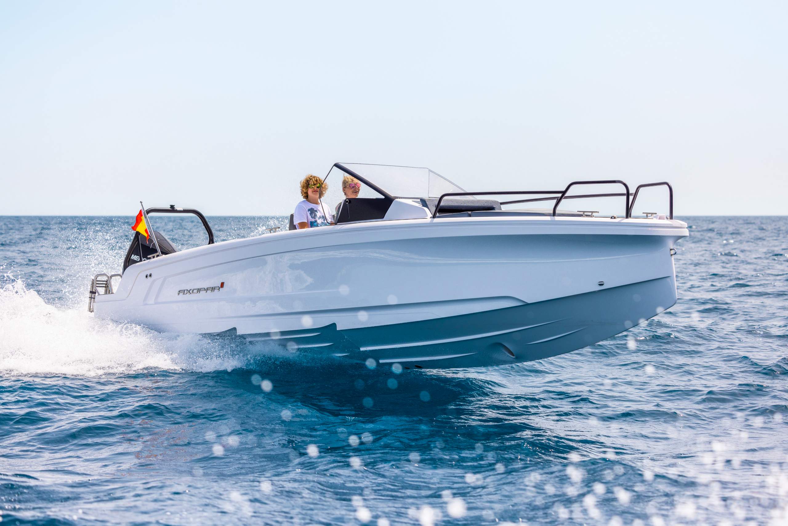 Axopar 25 Cross Bow_C4A5057