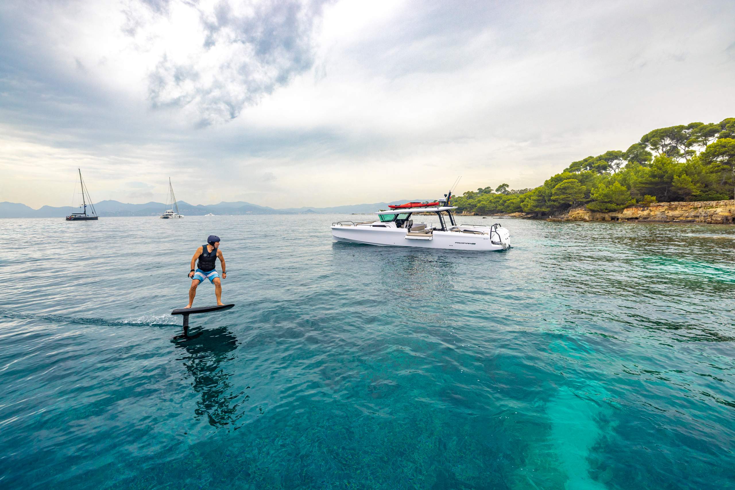 AX45_XT_Efoil_Q9A8588