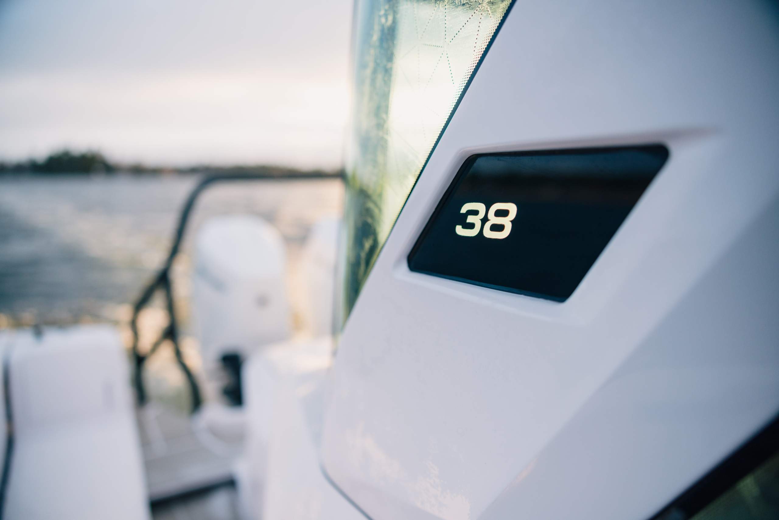 Axopar 38 XC Cross Cabin_0X0A8144