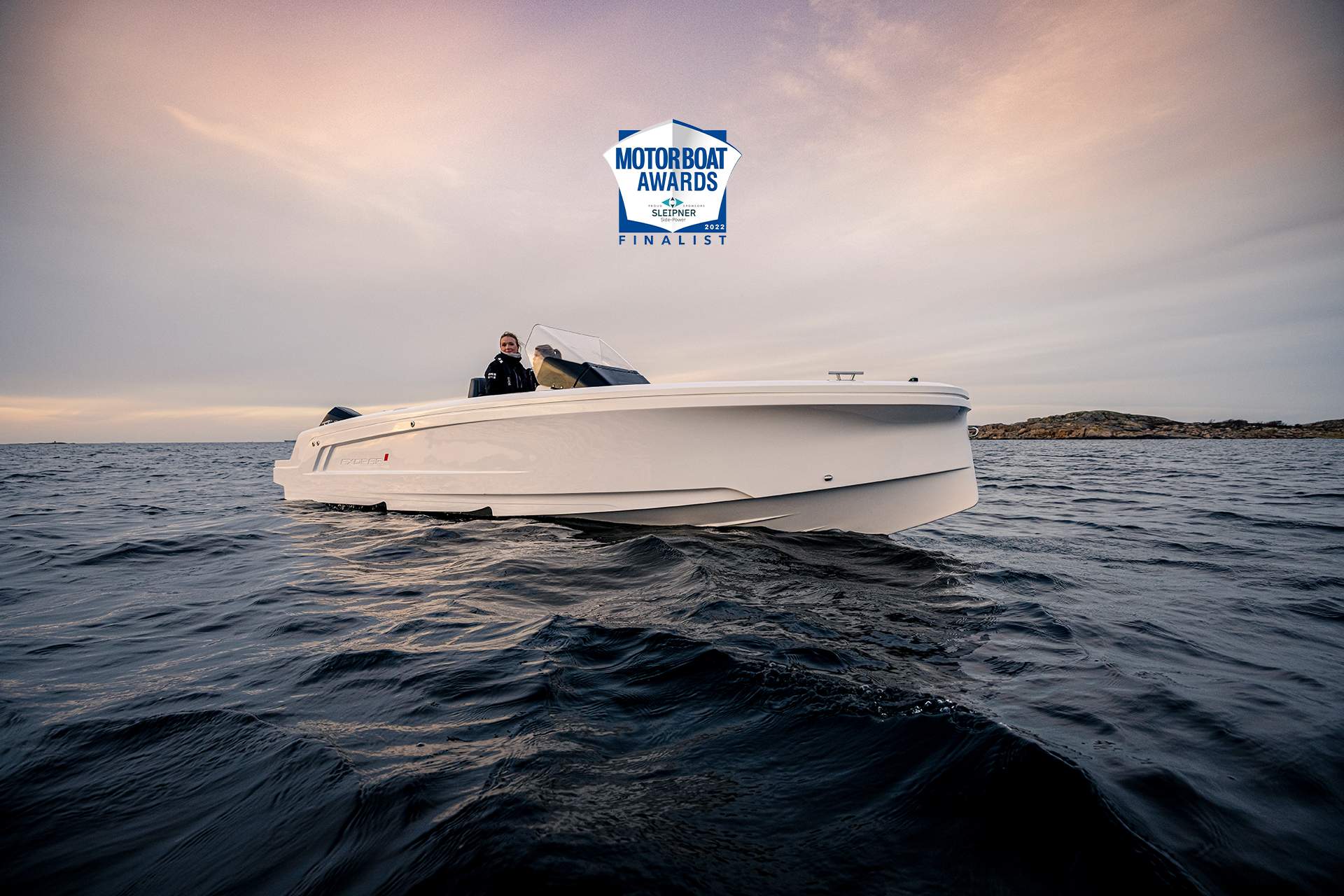 Axopar-22-Spyder-Motor-BoatAwards-2022-v2
