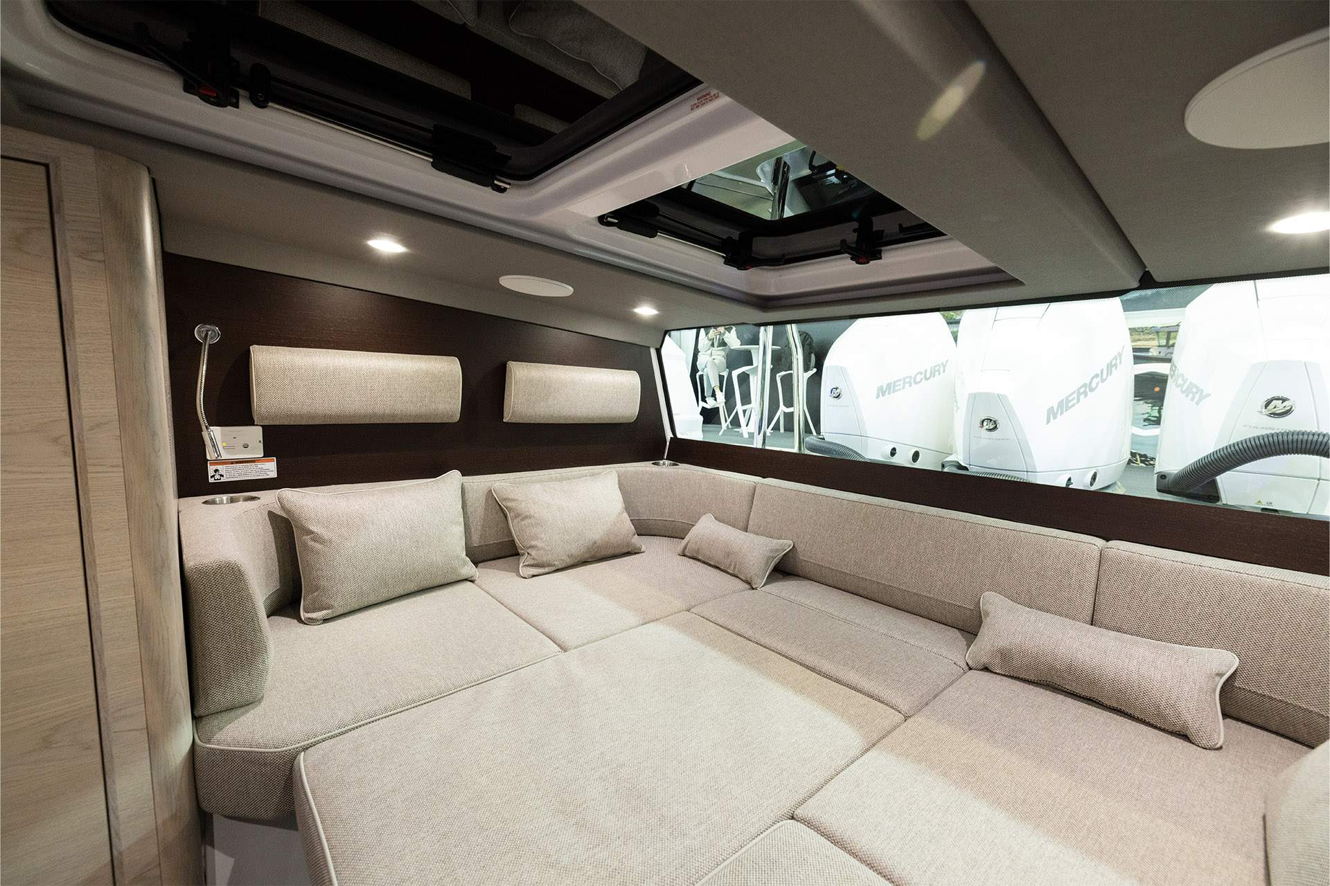 AC_0000_Axopar-45-XC_MY2023_0X0A1587