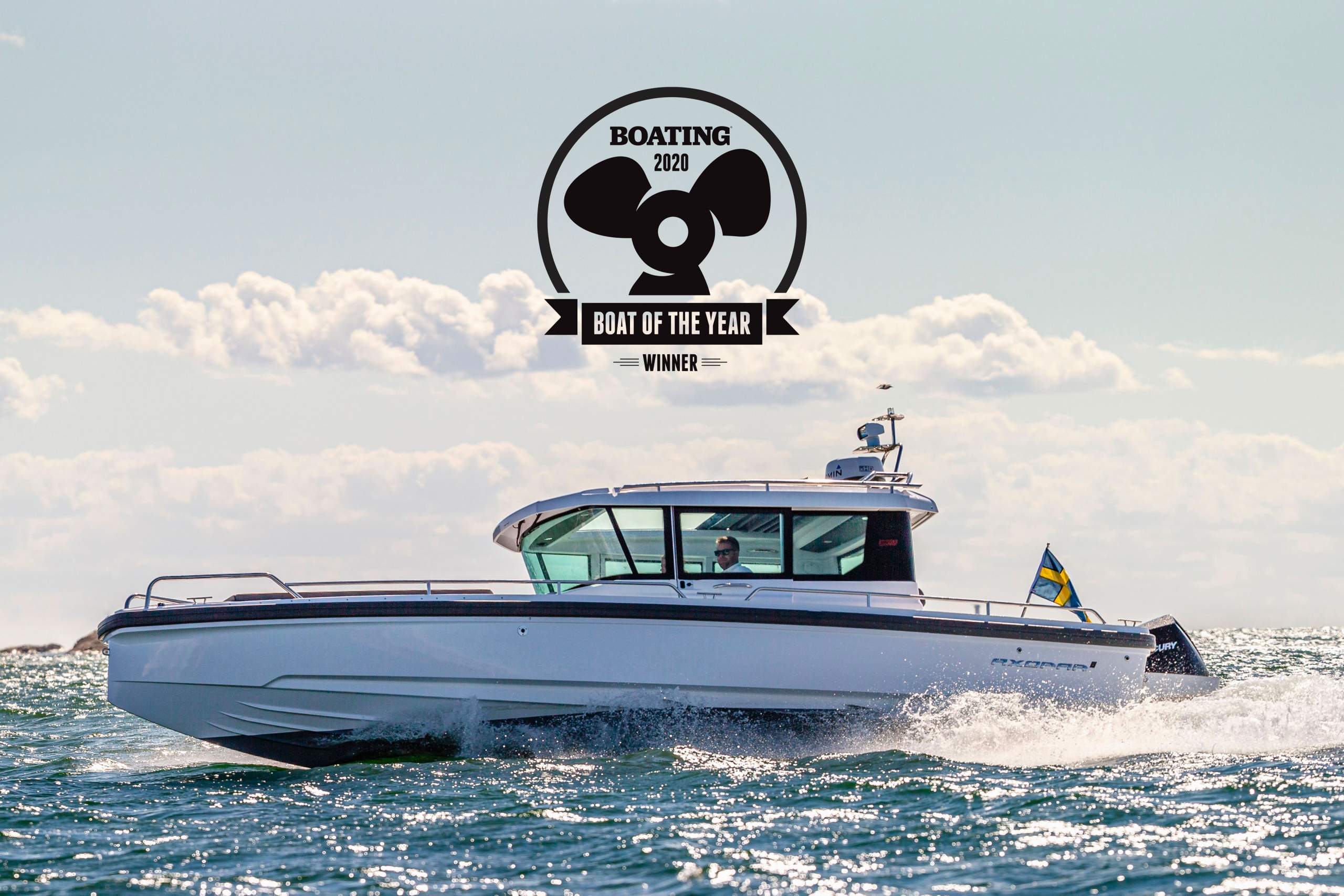 Axopar-28-Cabin_BOTY-2020-Winner_2