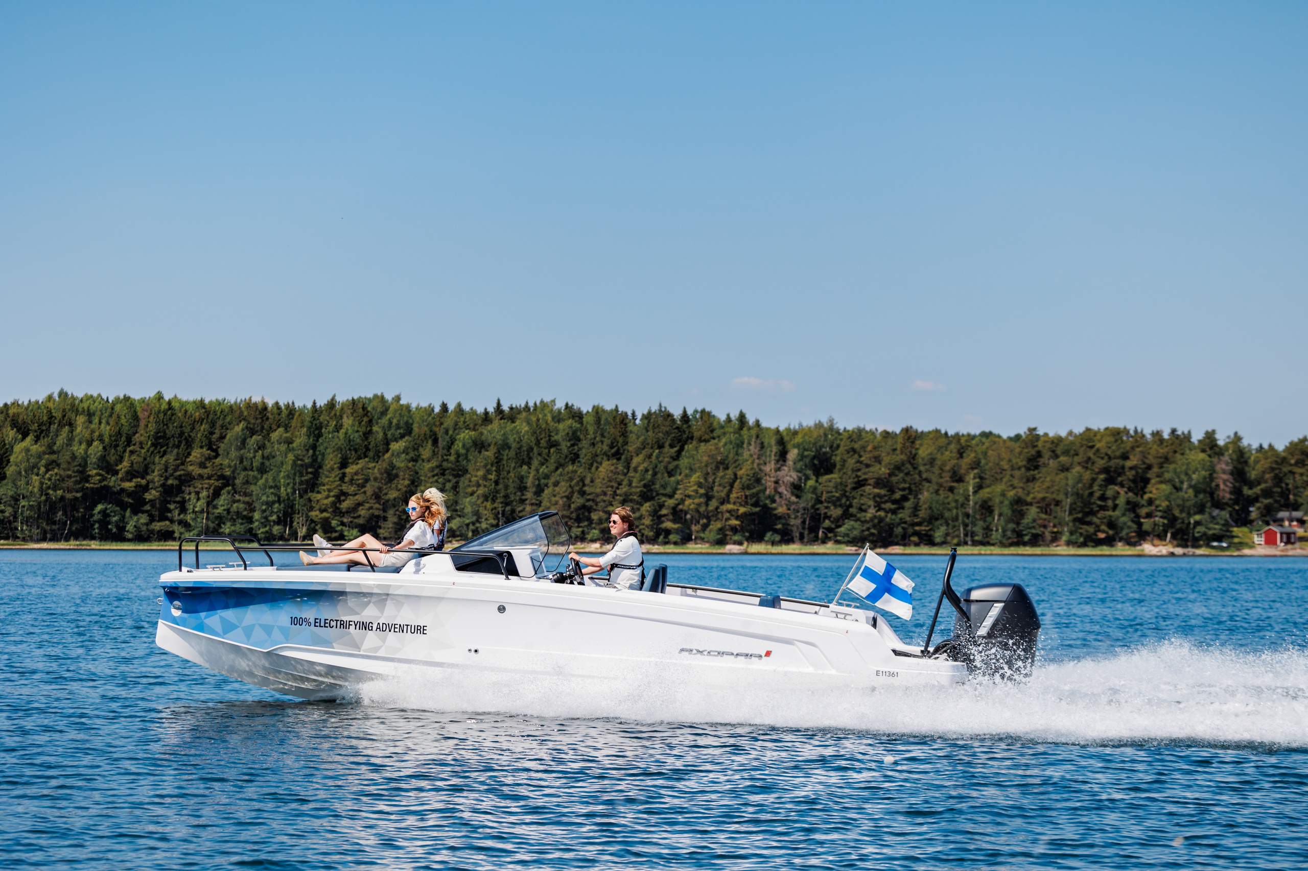 Axopar-25-Electric-Prototype_E29A0221