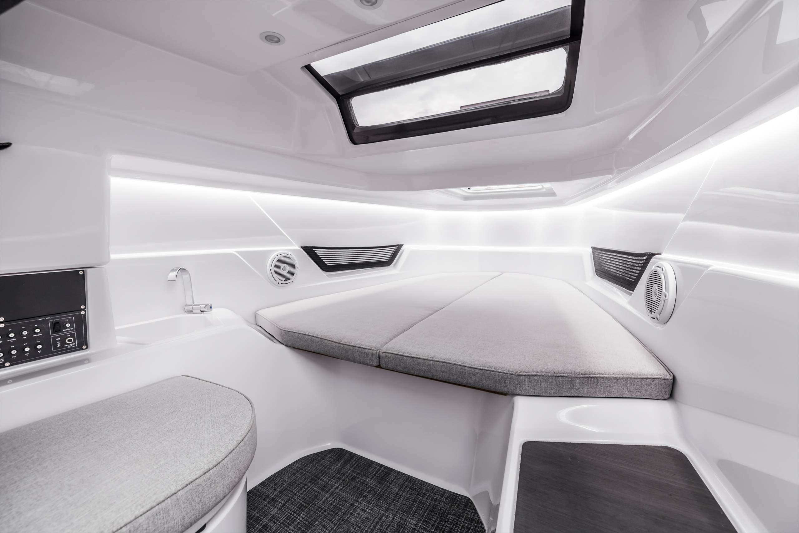 Axopar-25-TT_C4A7462b_Axedit