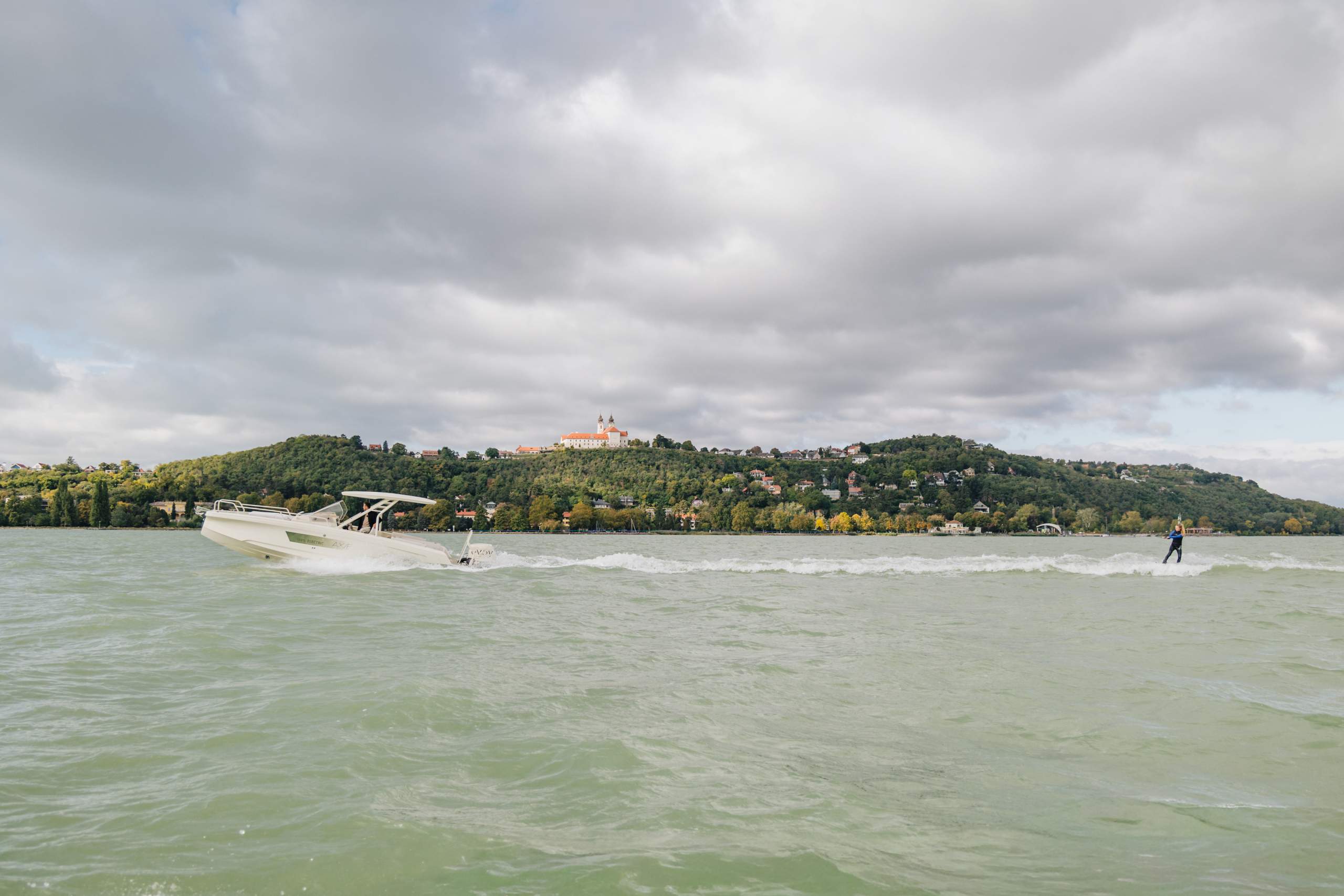 AX-E 25 Cross Top_E29A2744