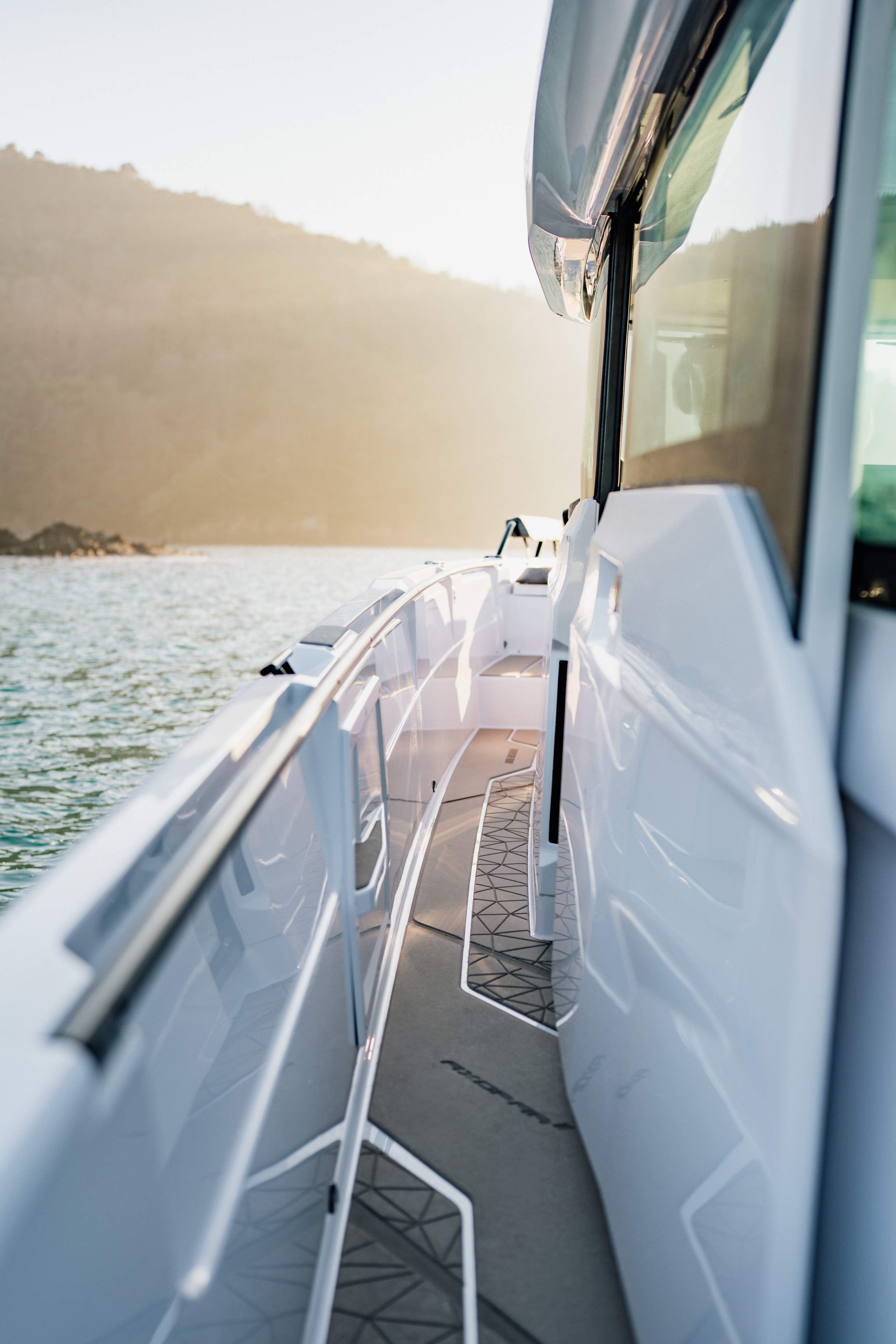 Axopar 38 XC Cross Cabin
