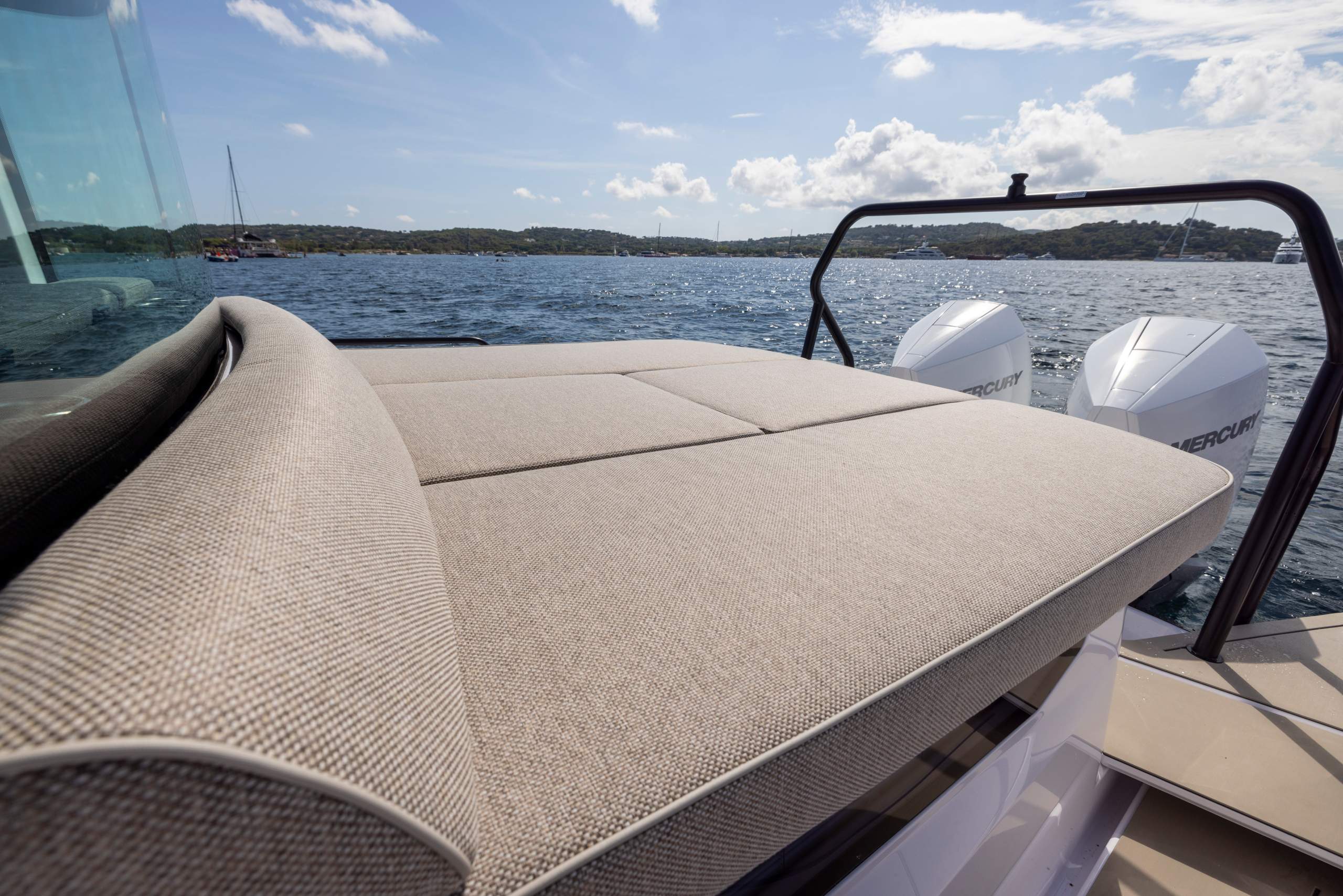 Axopar-37-XC-Mediterrana_MY2023_C4A4288