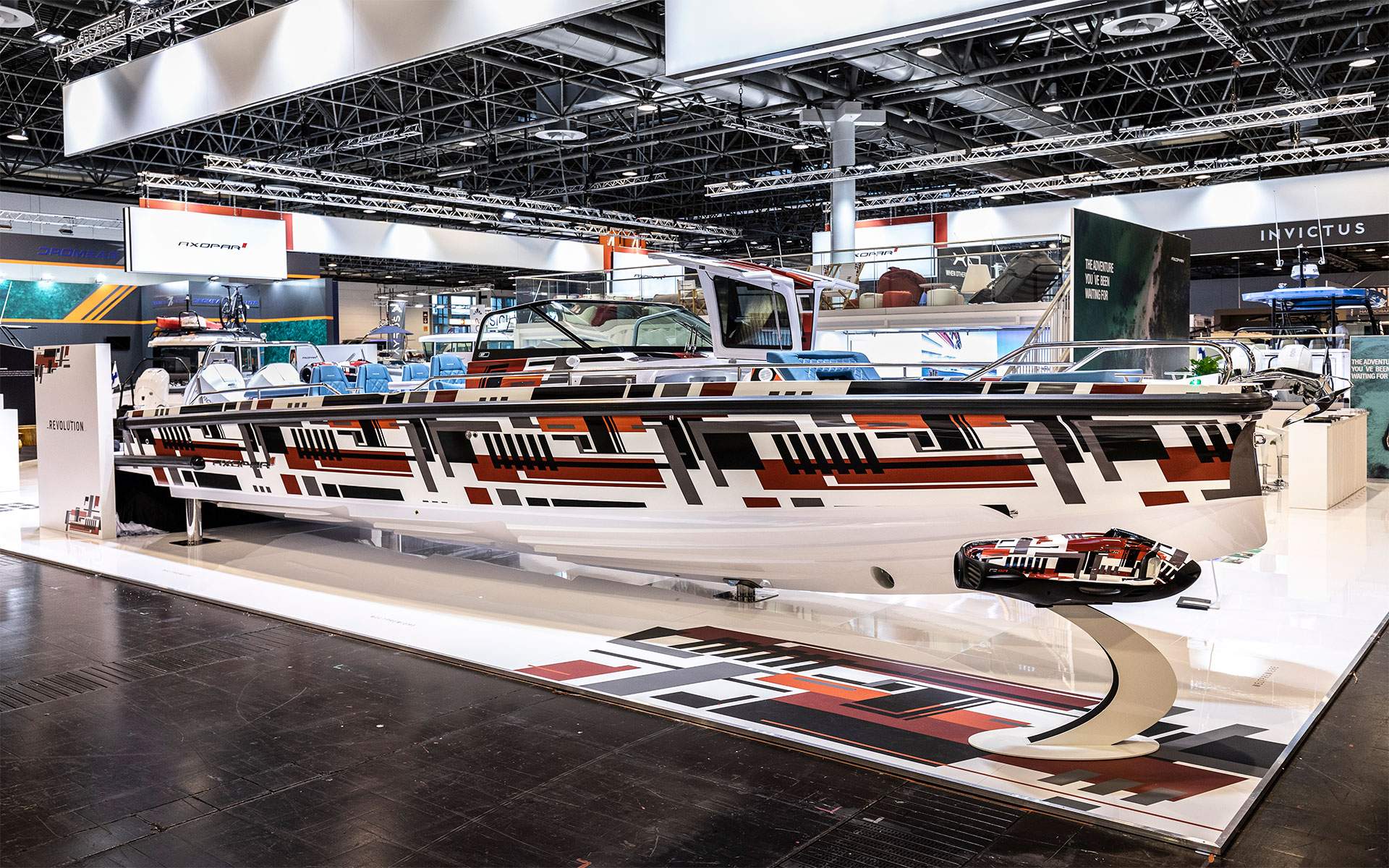 Axopar-37-World-Premiere-Spyder-edited