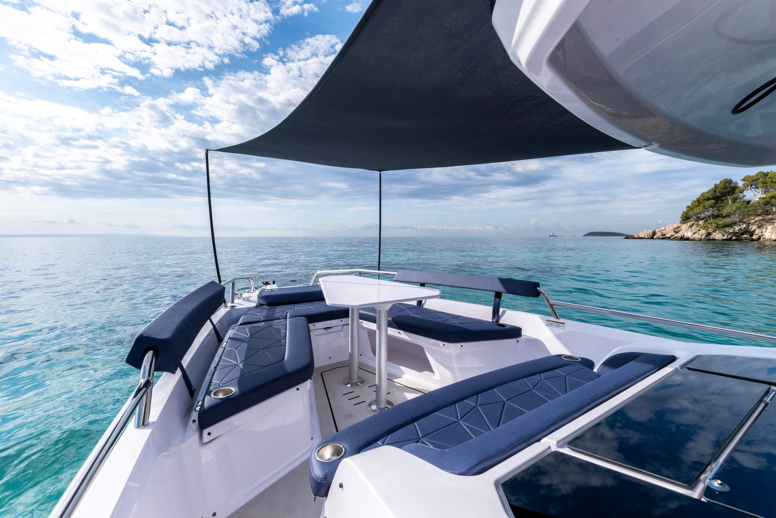 Axopar 29 XC Cross Cabin_Axopar shoot 16 May Mallorca DNG_DSCF4961-RAF