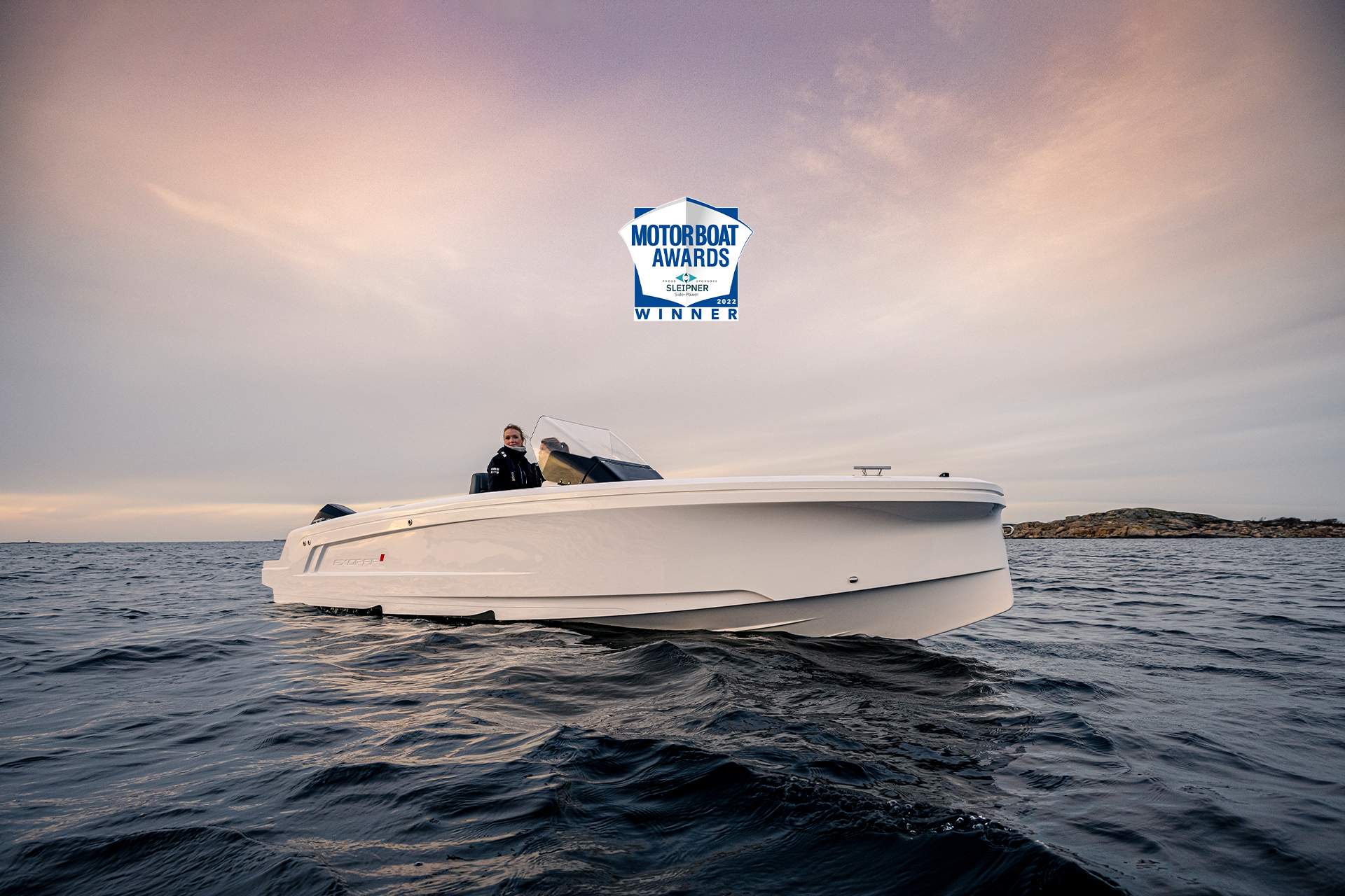 Axopar-22-Spyder-Motor-BoatAwards-2022-2